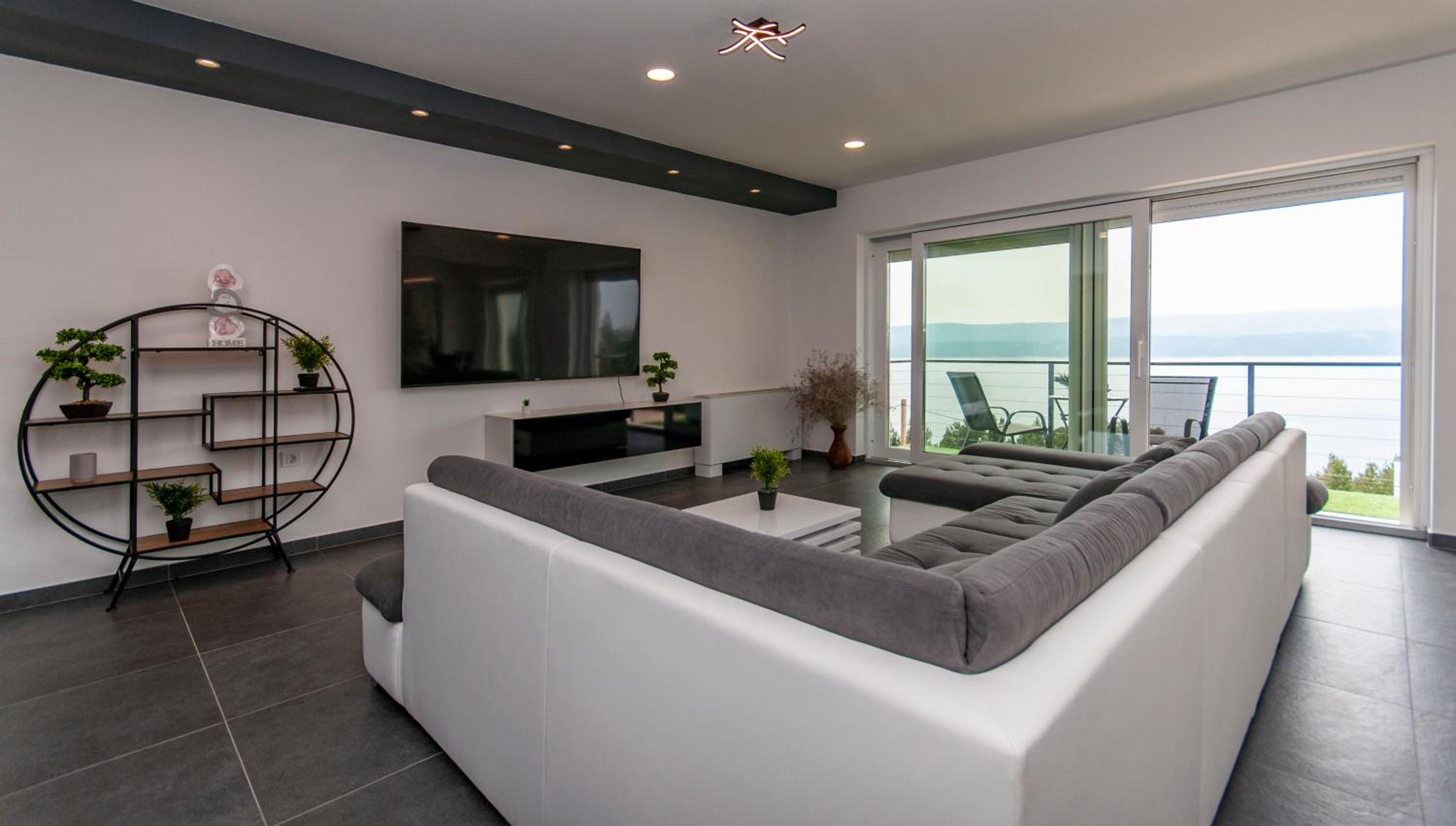 Villa M&M view 2