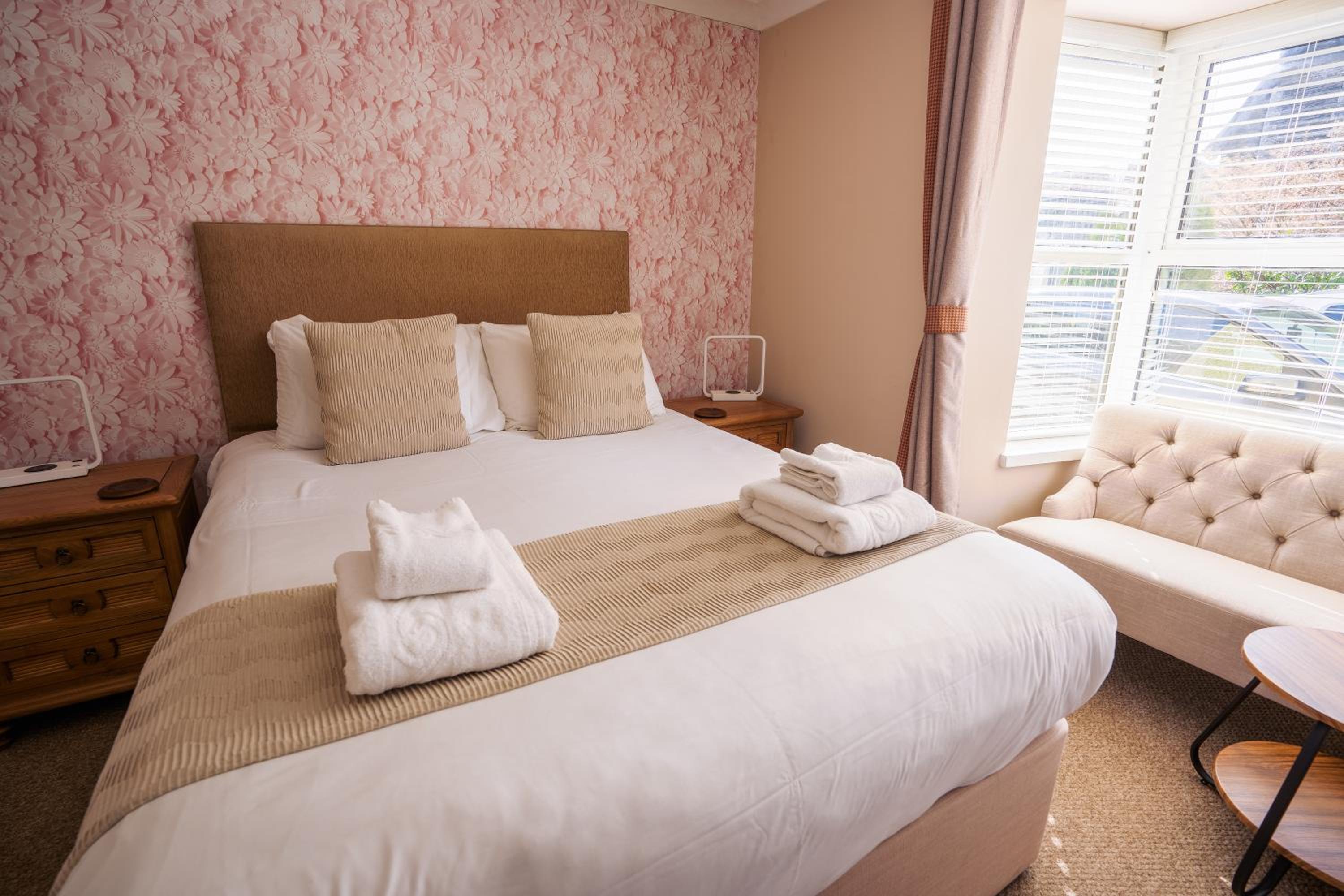 The Cottage - Room Only