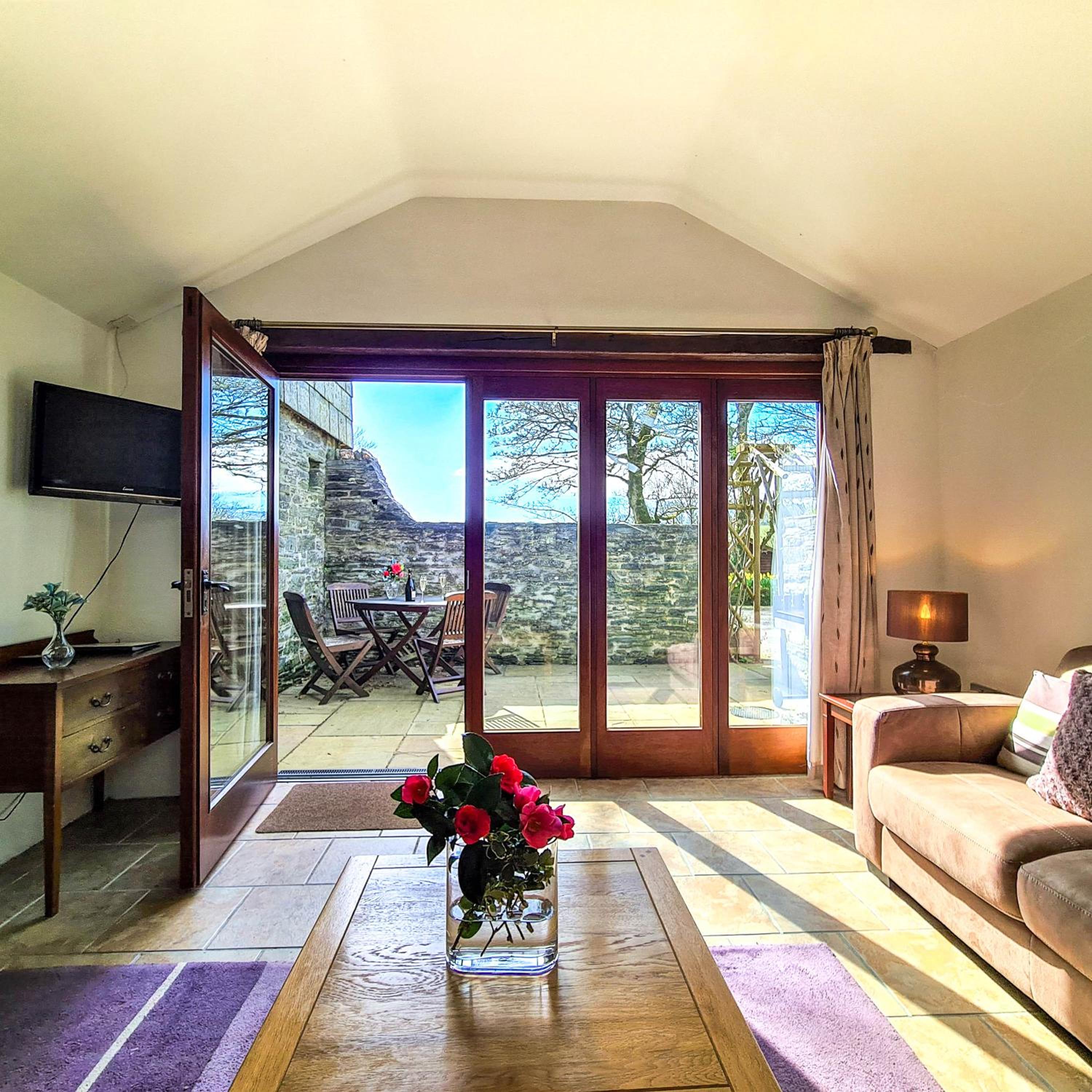 Ta Mill Cottages & Lodges - Dairy Cottage view 2
