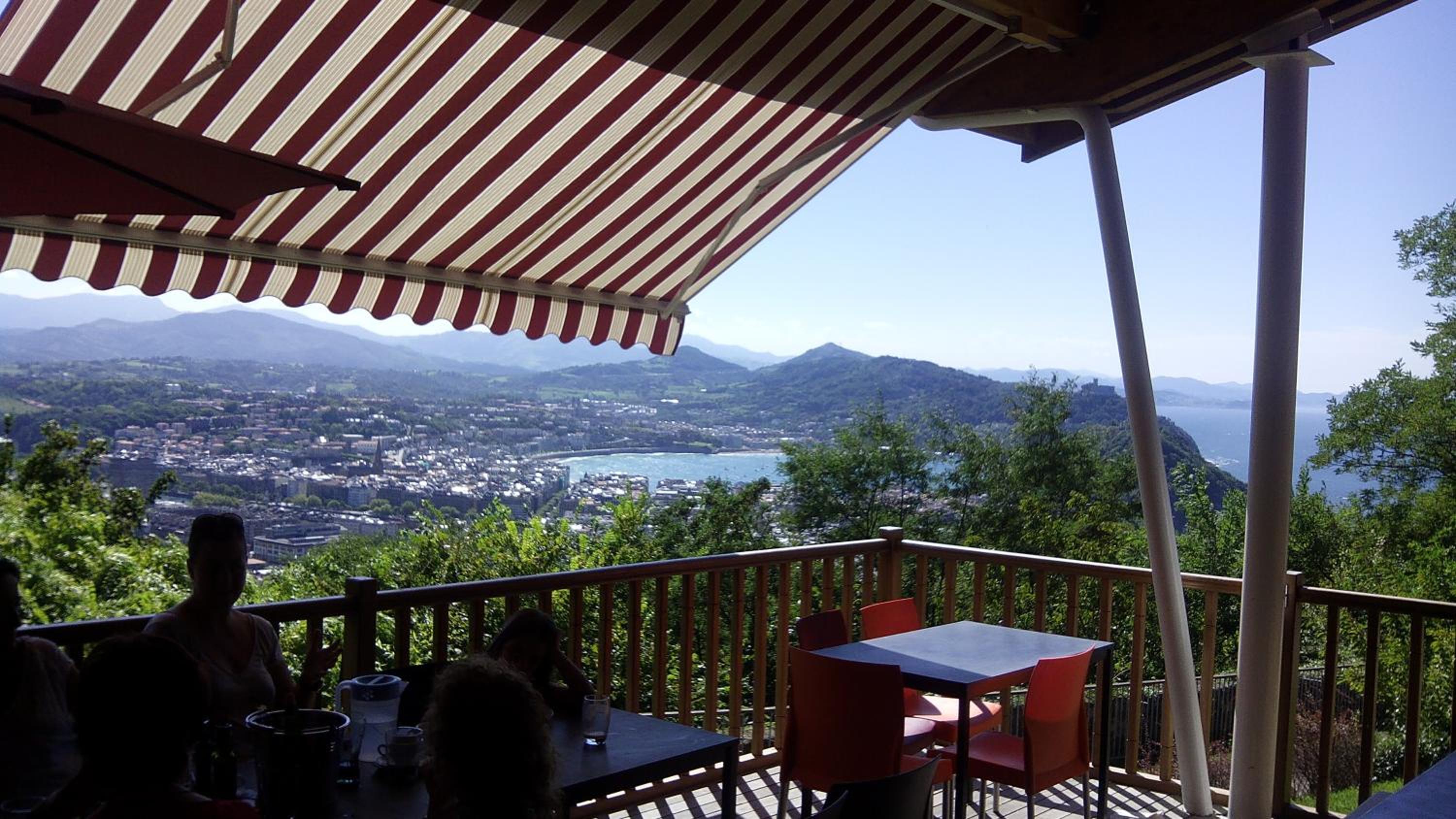 Albergue/Auberge ULIA Youth Hostel