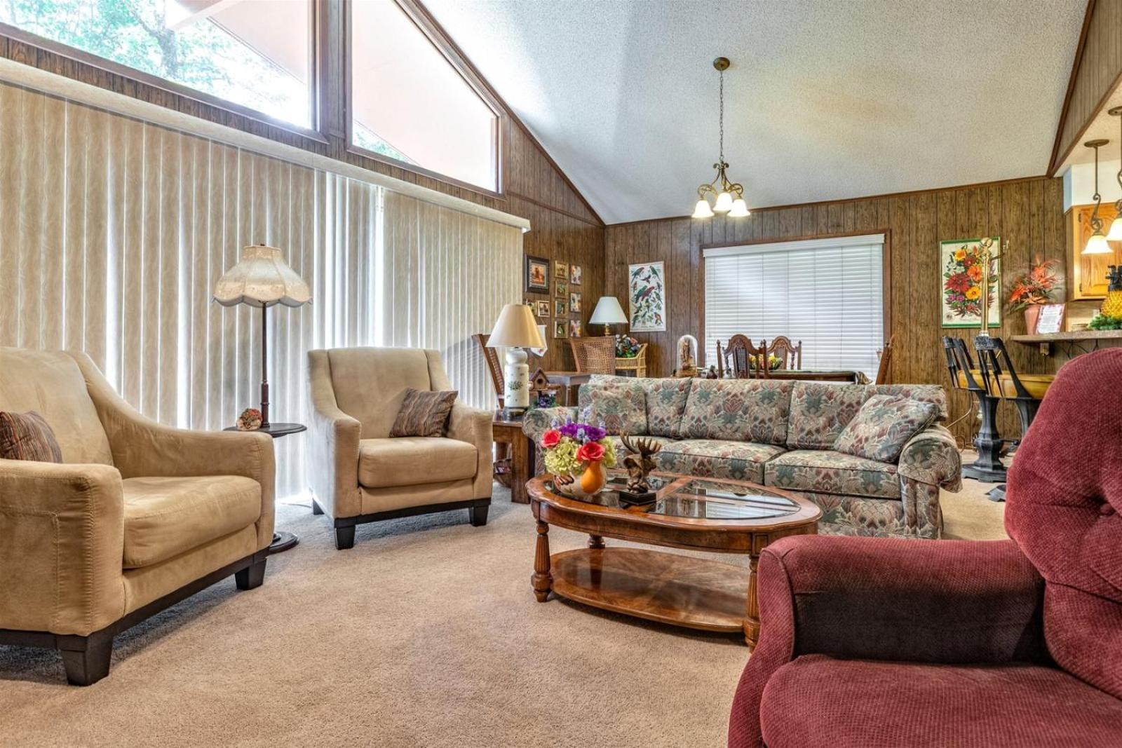 05210 - 8 South Pego Way view 4