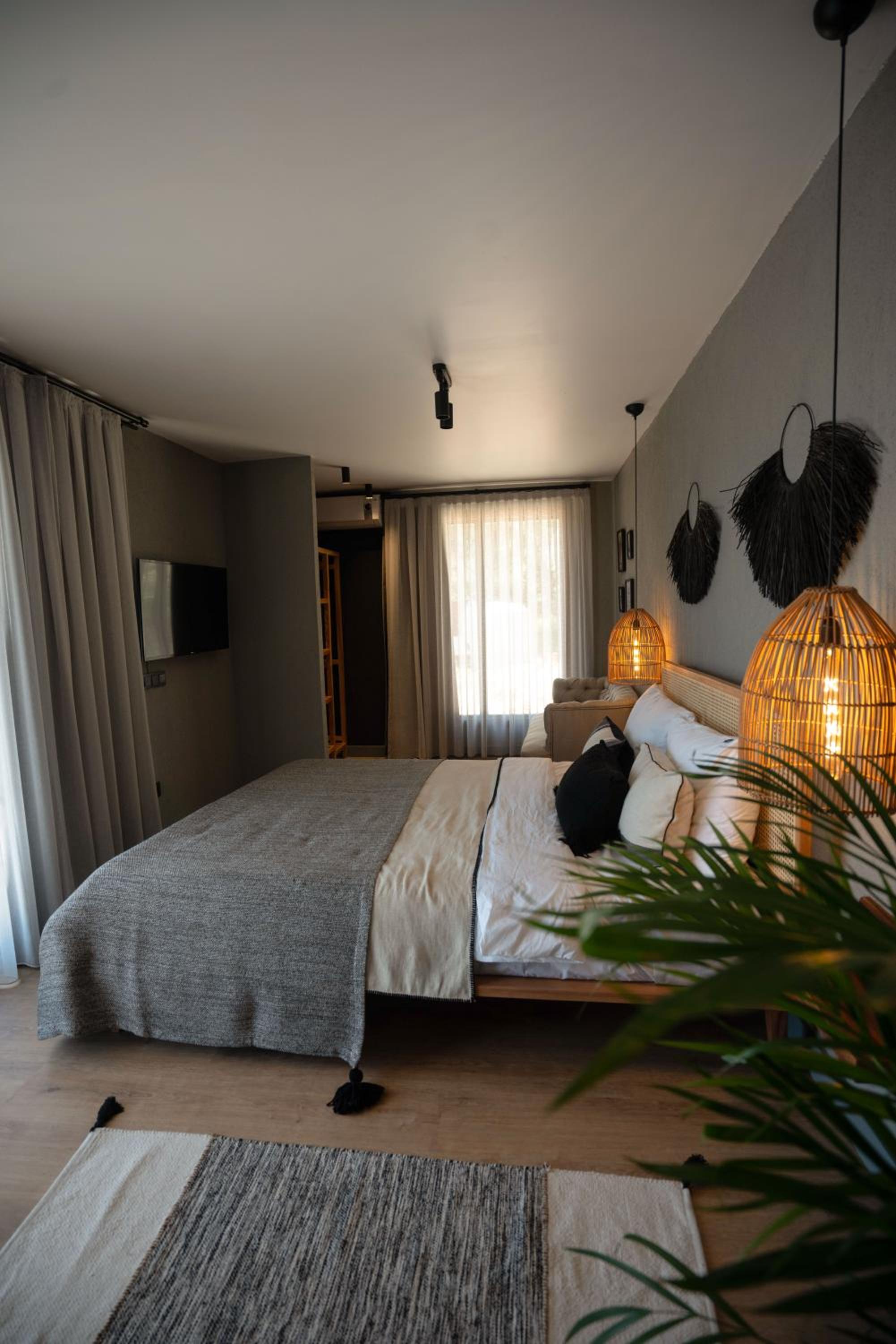 Alp Suites Pinehill view 3