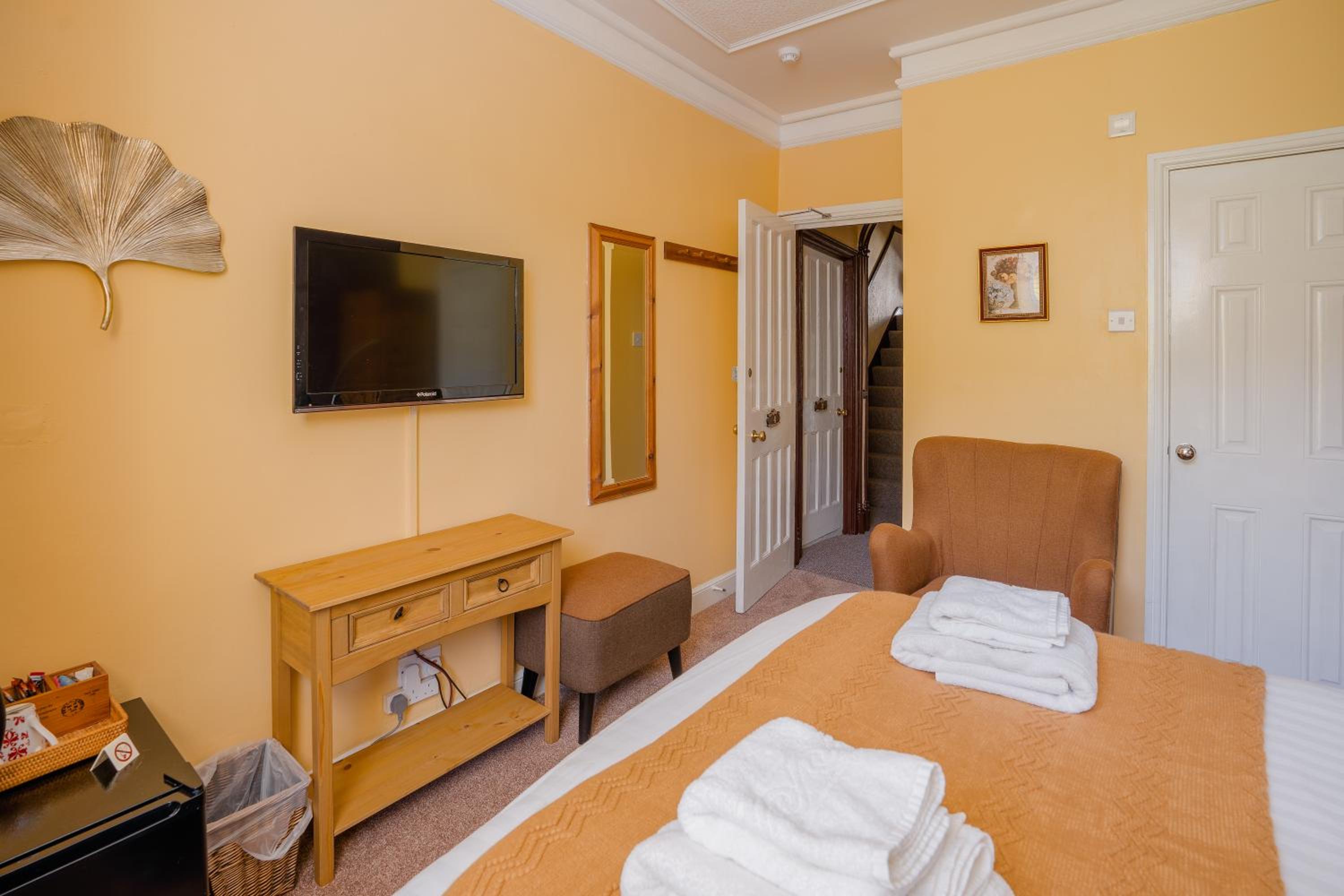 The Cottage - Room Only