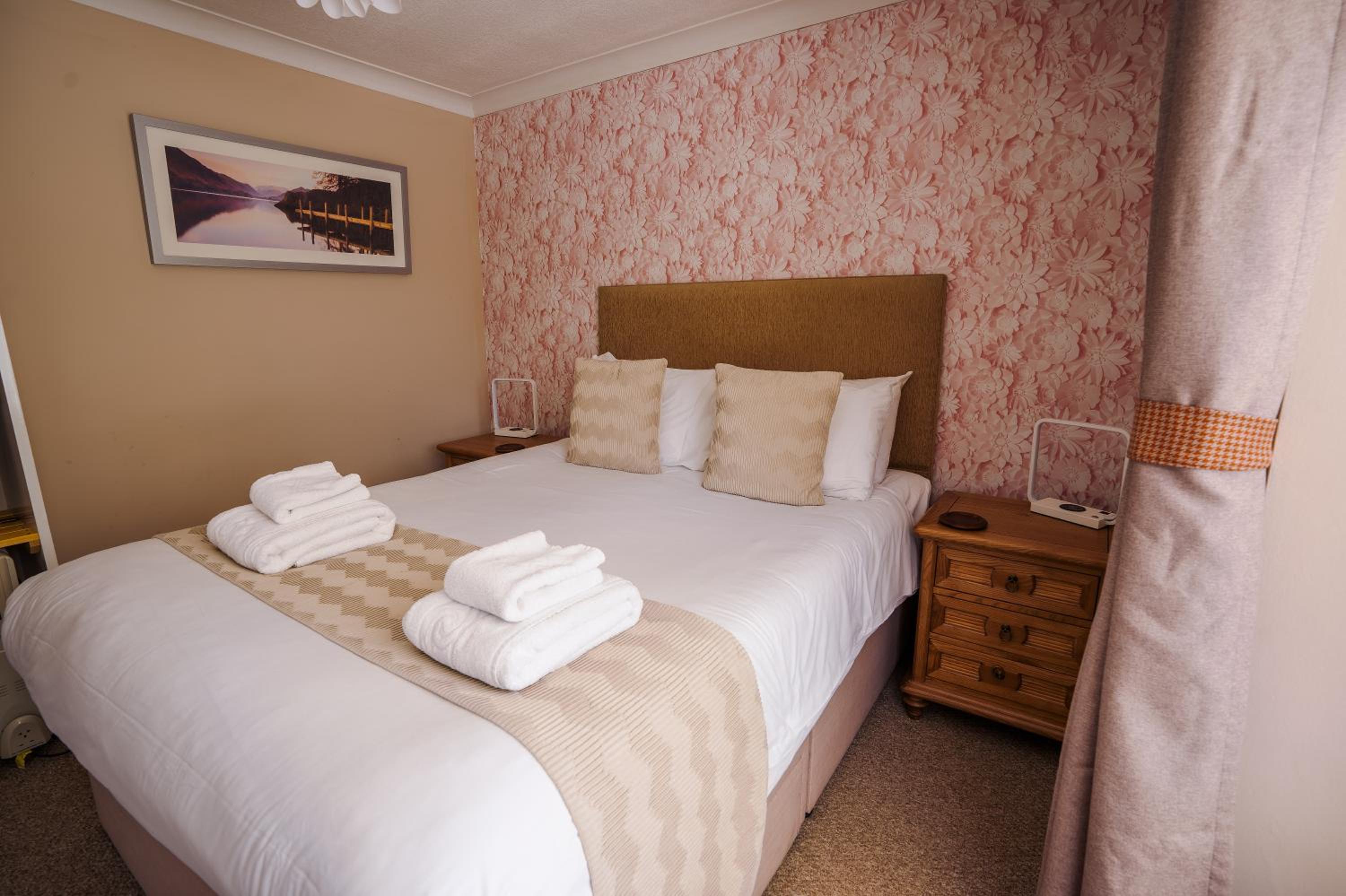 The Cottage - Room Only