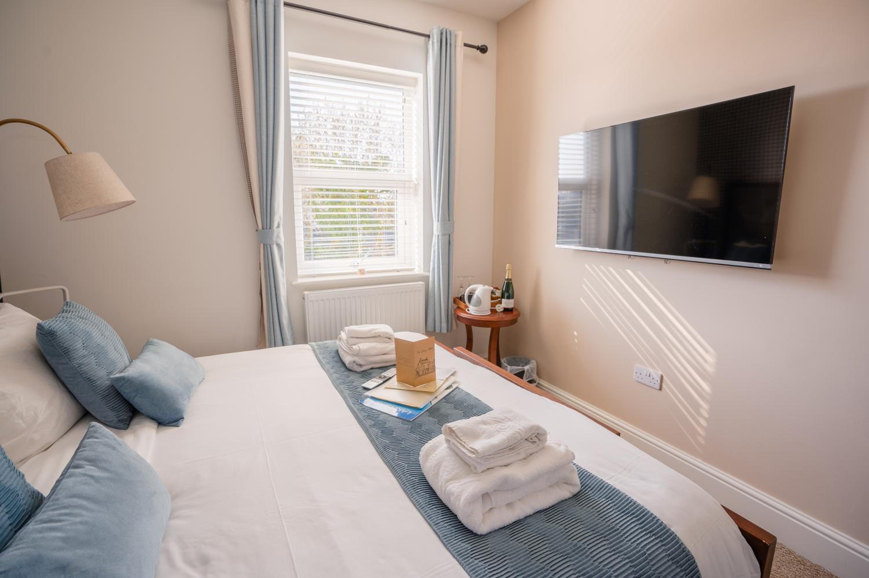 The Cottage - Room Only