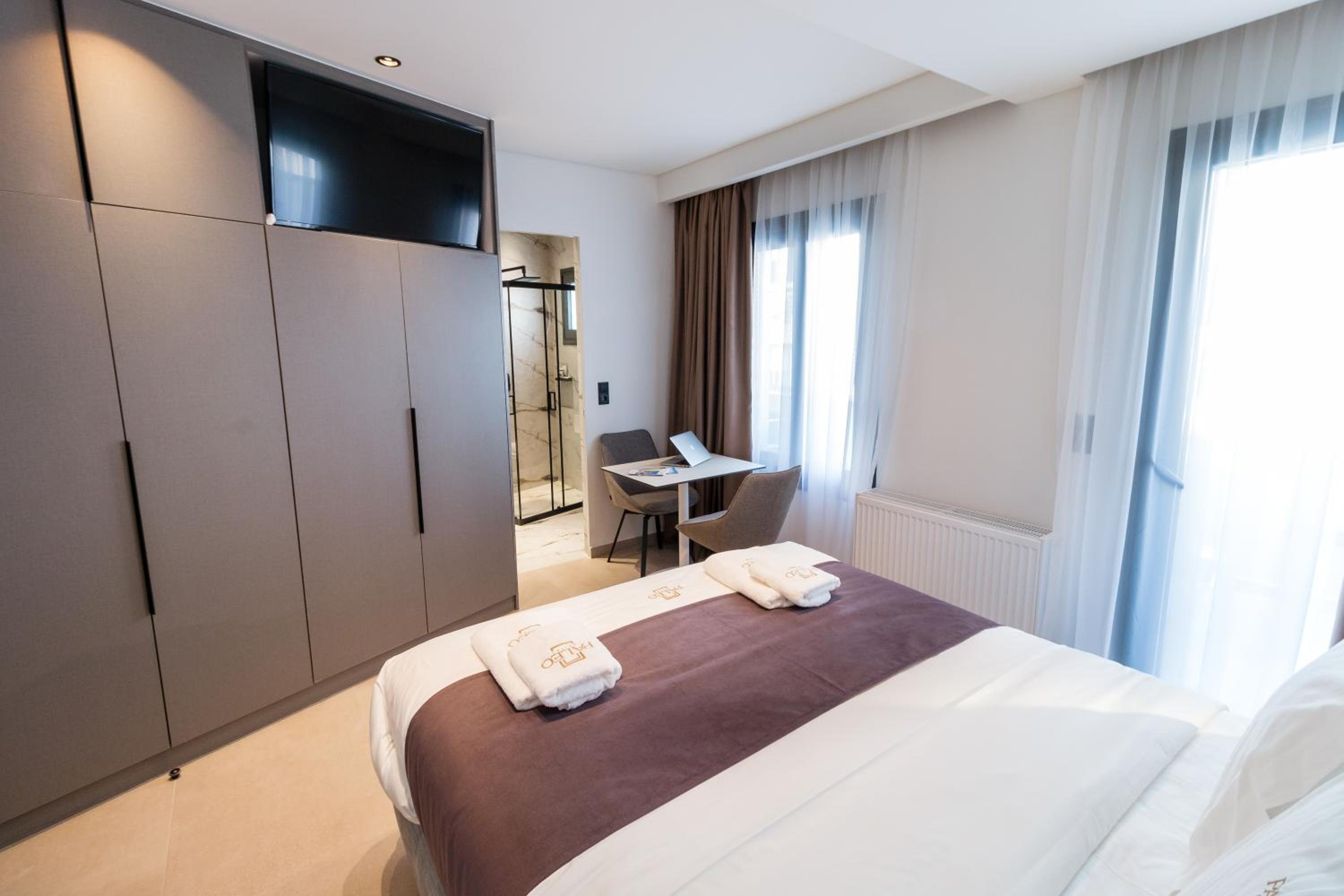 Paleo Suites