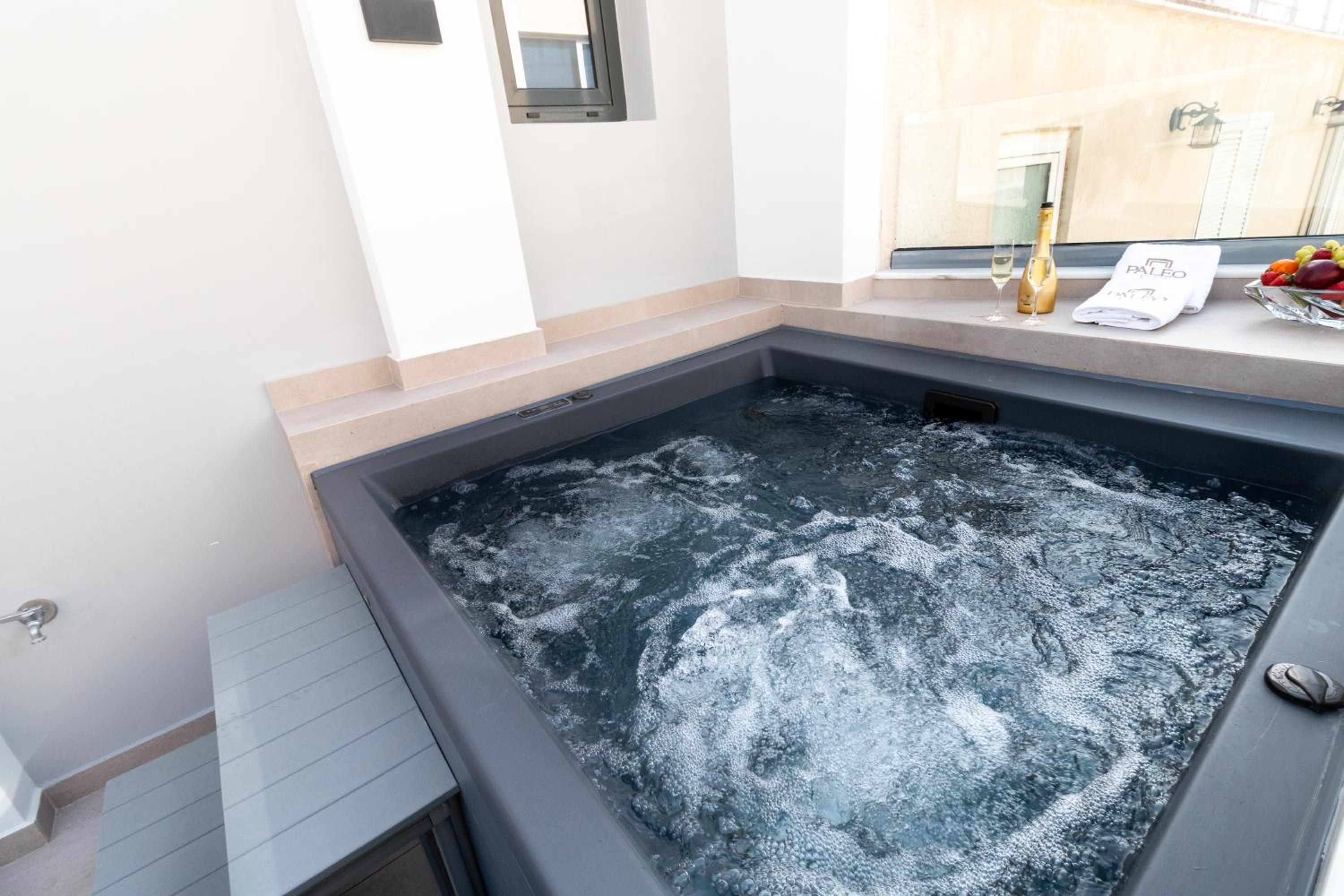 Paleo Suites