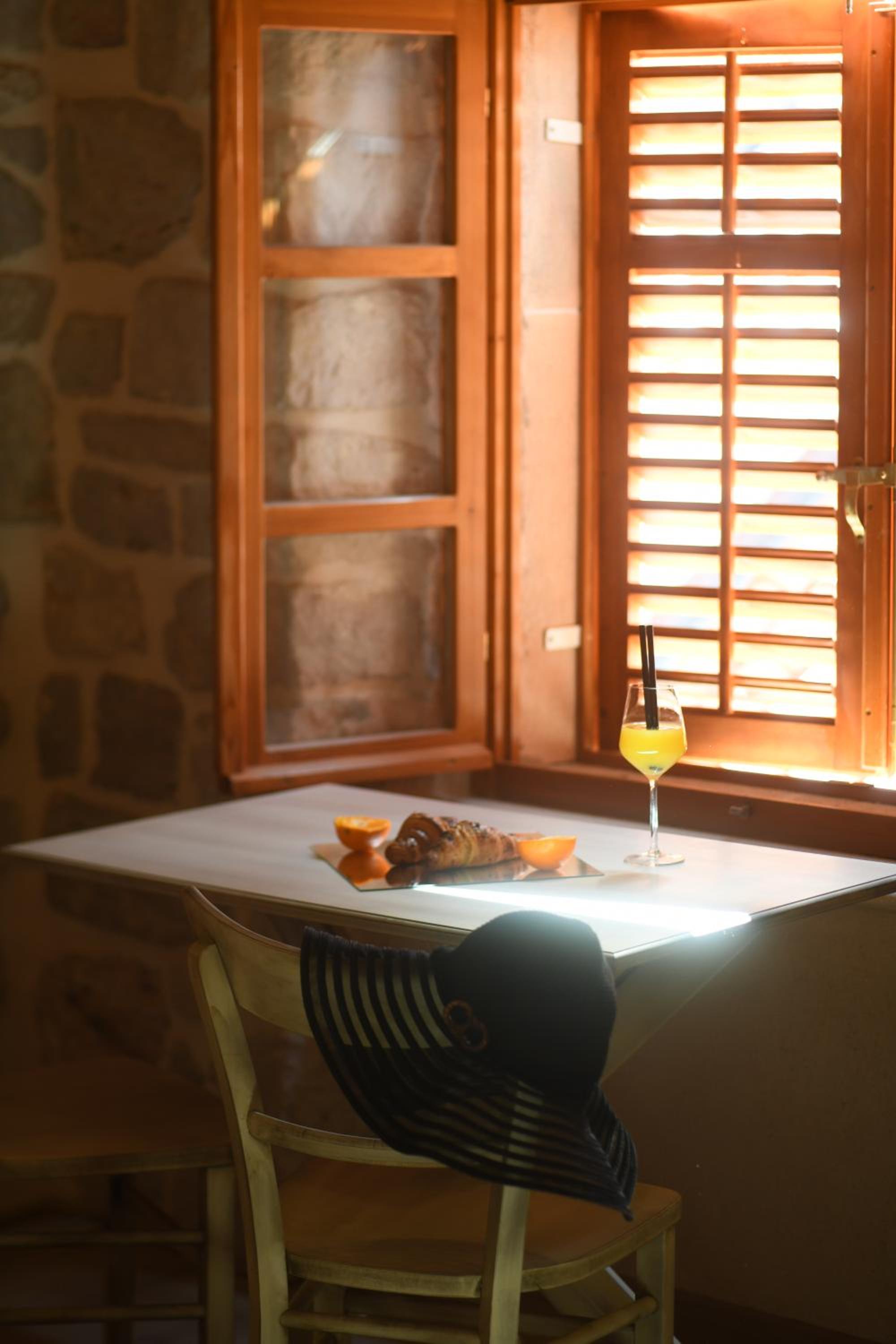 Dubrovnik Throne Suite II.