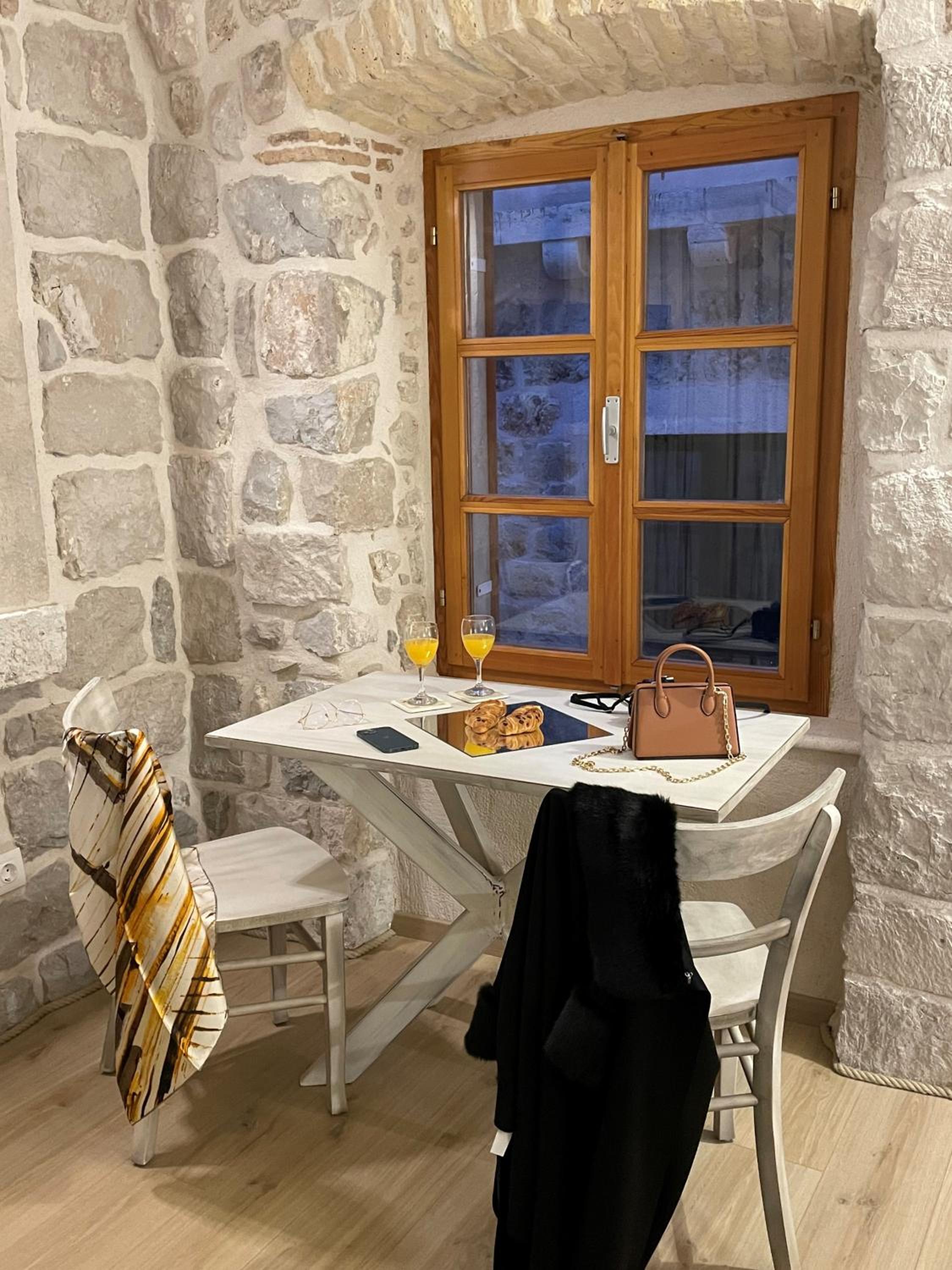Dubrovnik Throne Suite III.