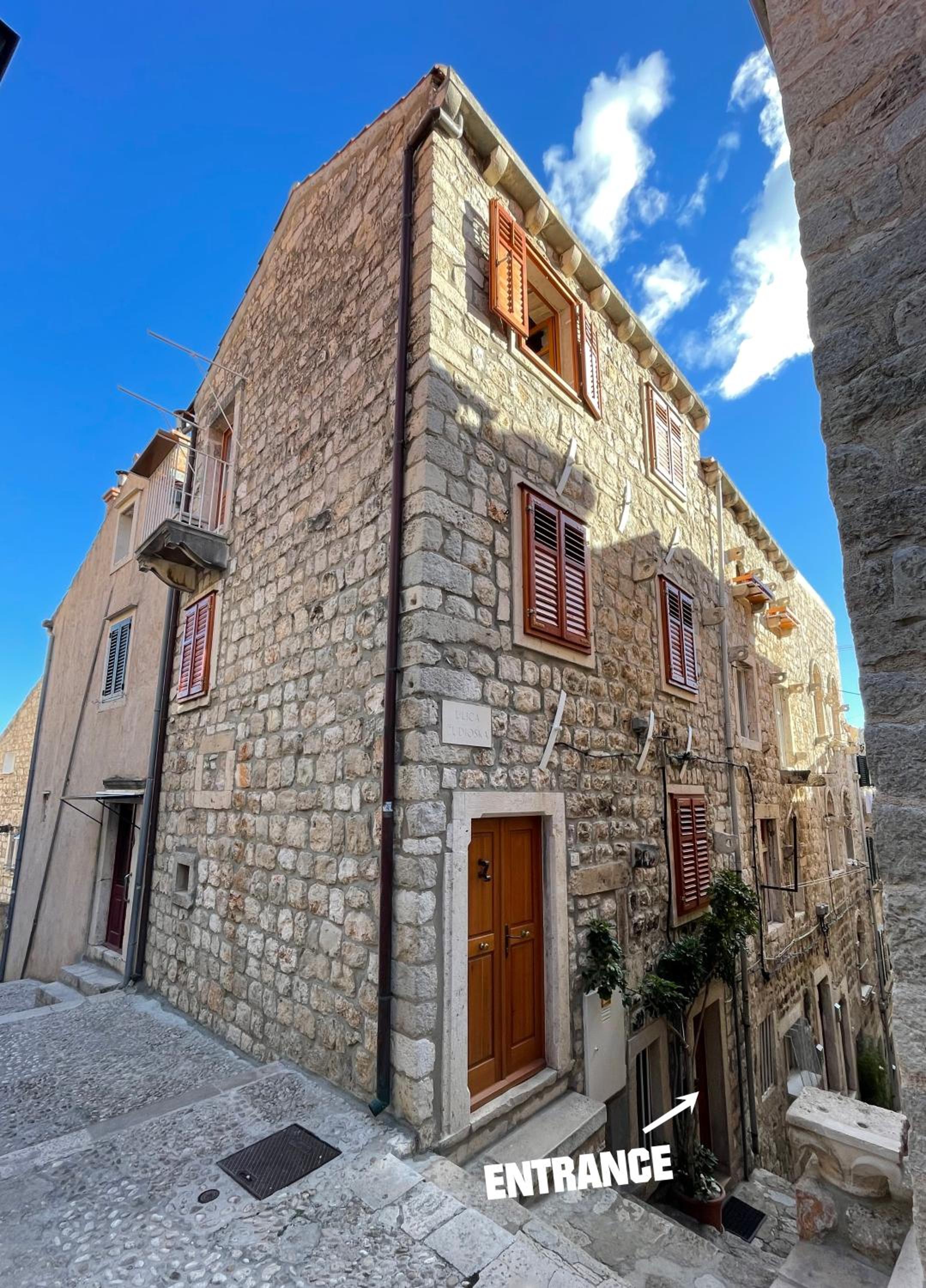 Dubrovnik Throne Suite III.