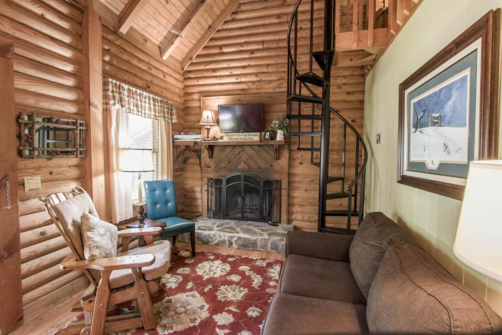 Mountainaire Inn and Log Cabins view 4