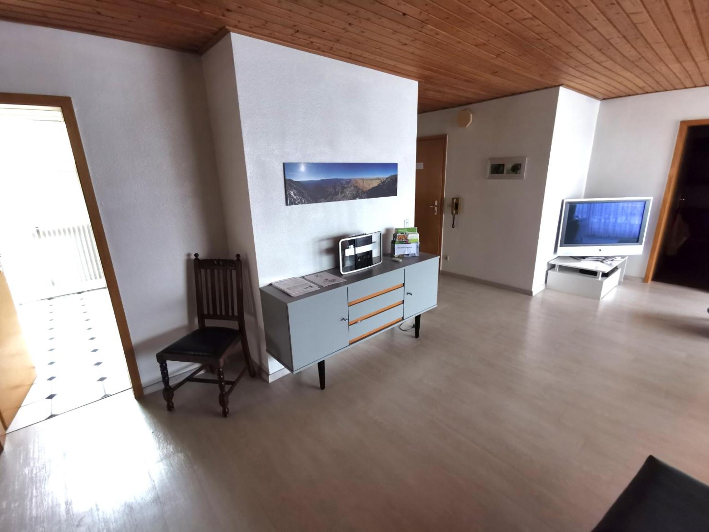 Große Ferienwohnung Sinsheim-Dühren view 4