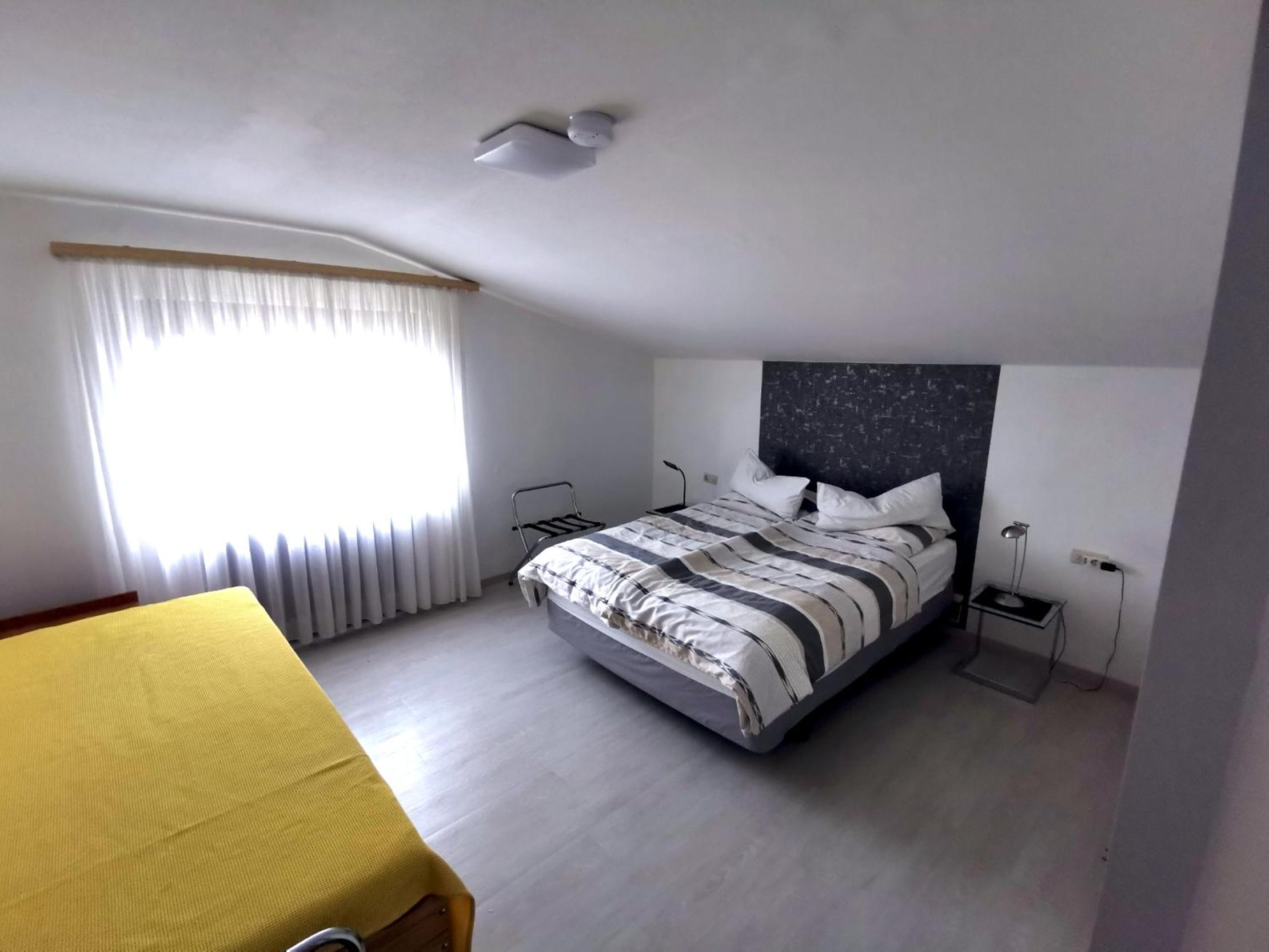 Große Ferienwohnung Sinsheim-Dühren view 5
