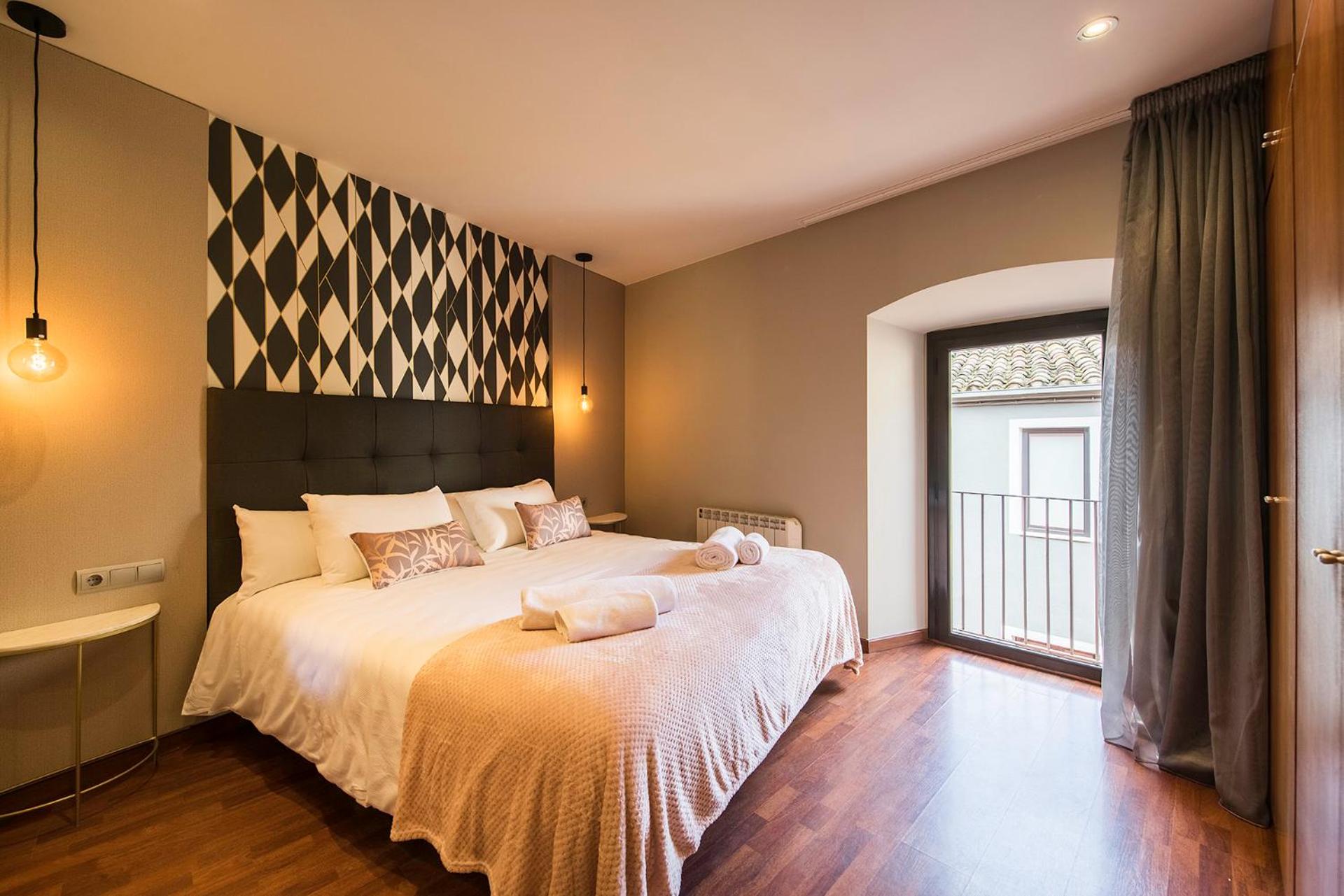 UP ROOMS BANYOLES view 3