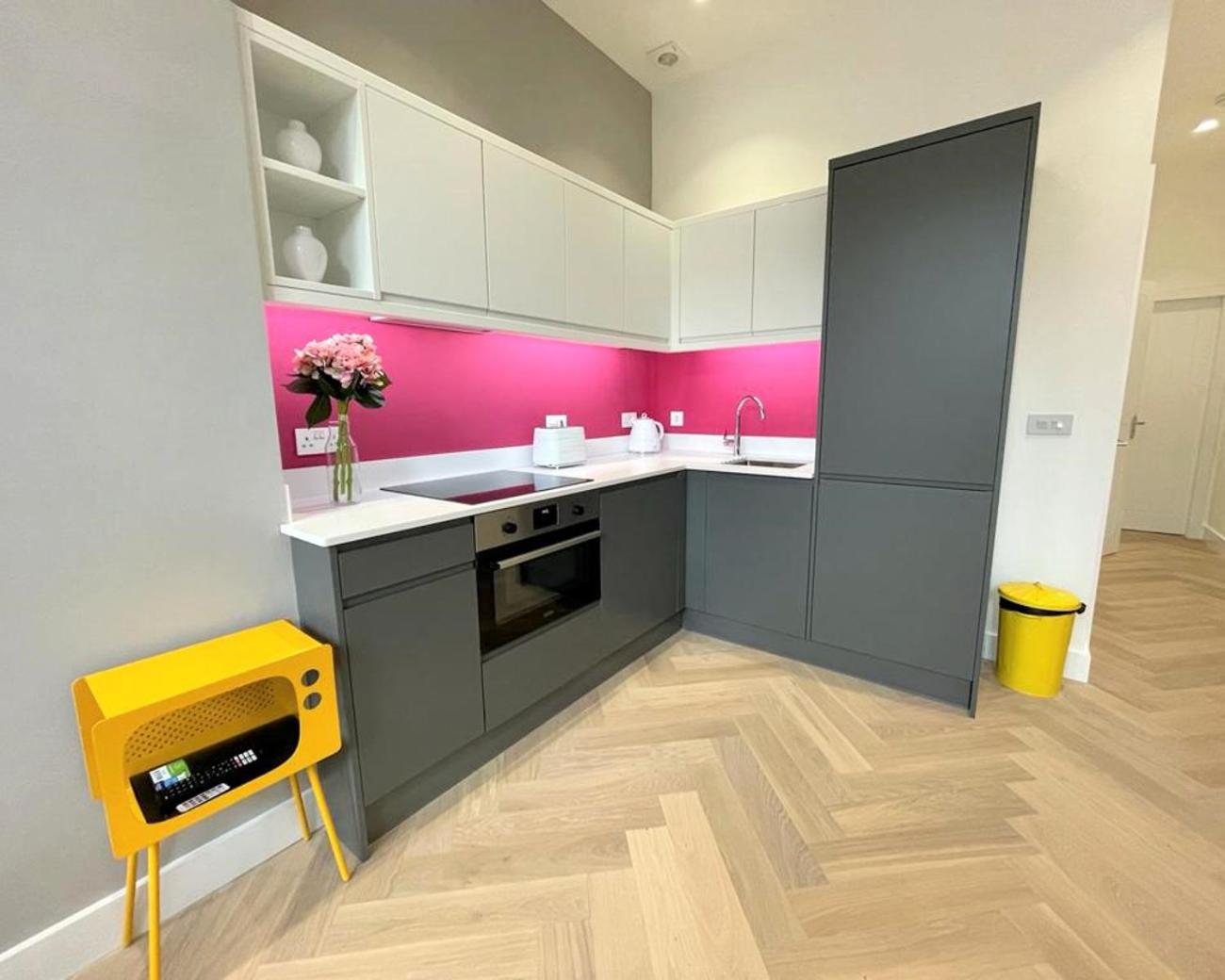 Luxury Reno'd 1 Bed Nr Bruntsfield & The Meadows view 3