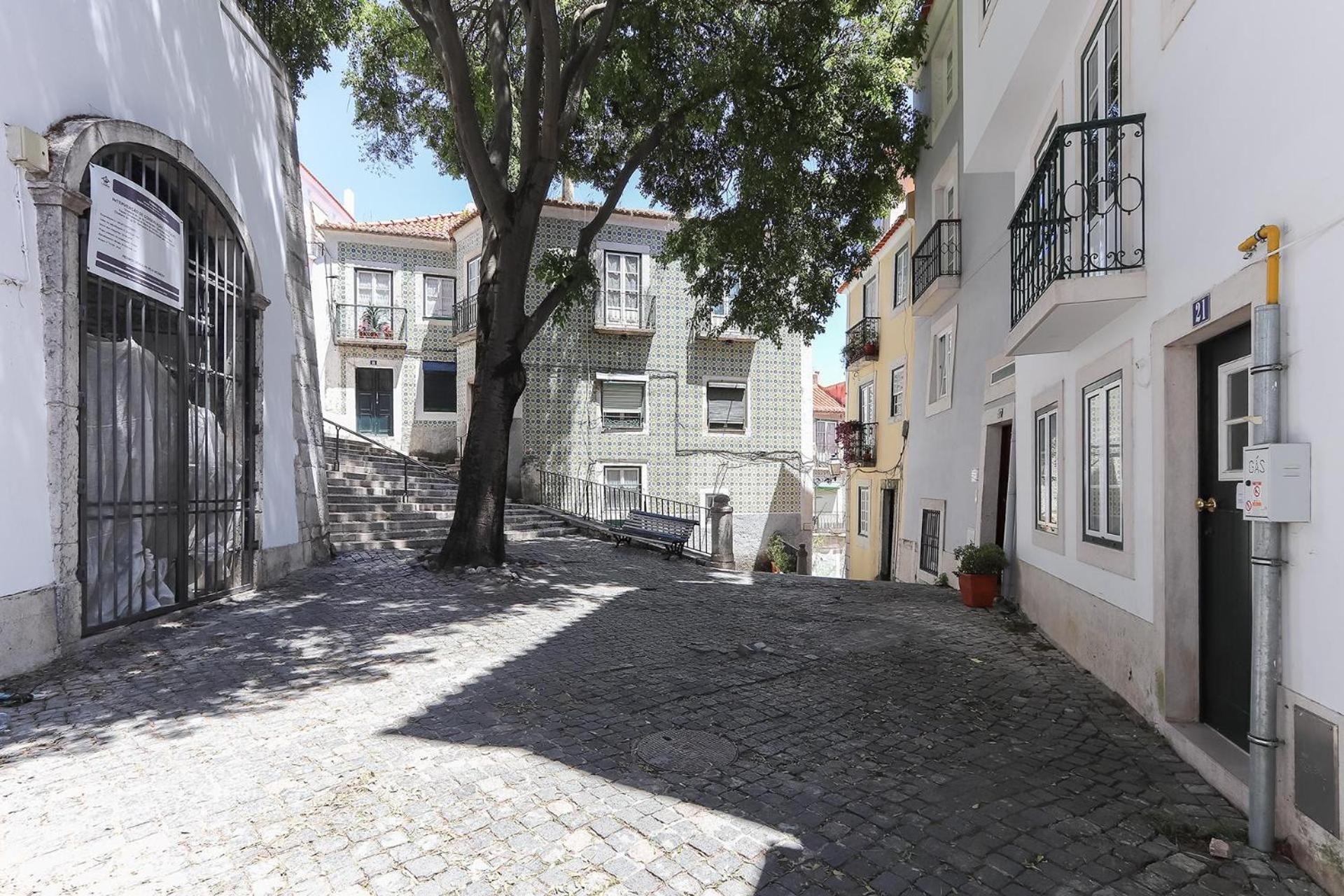 Alfama Suite by Homing