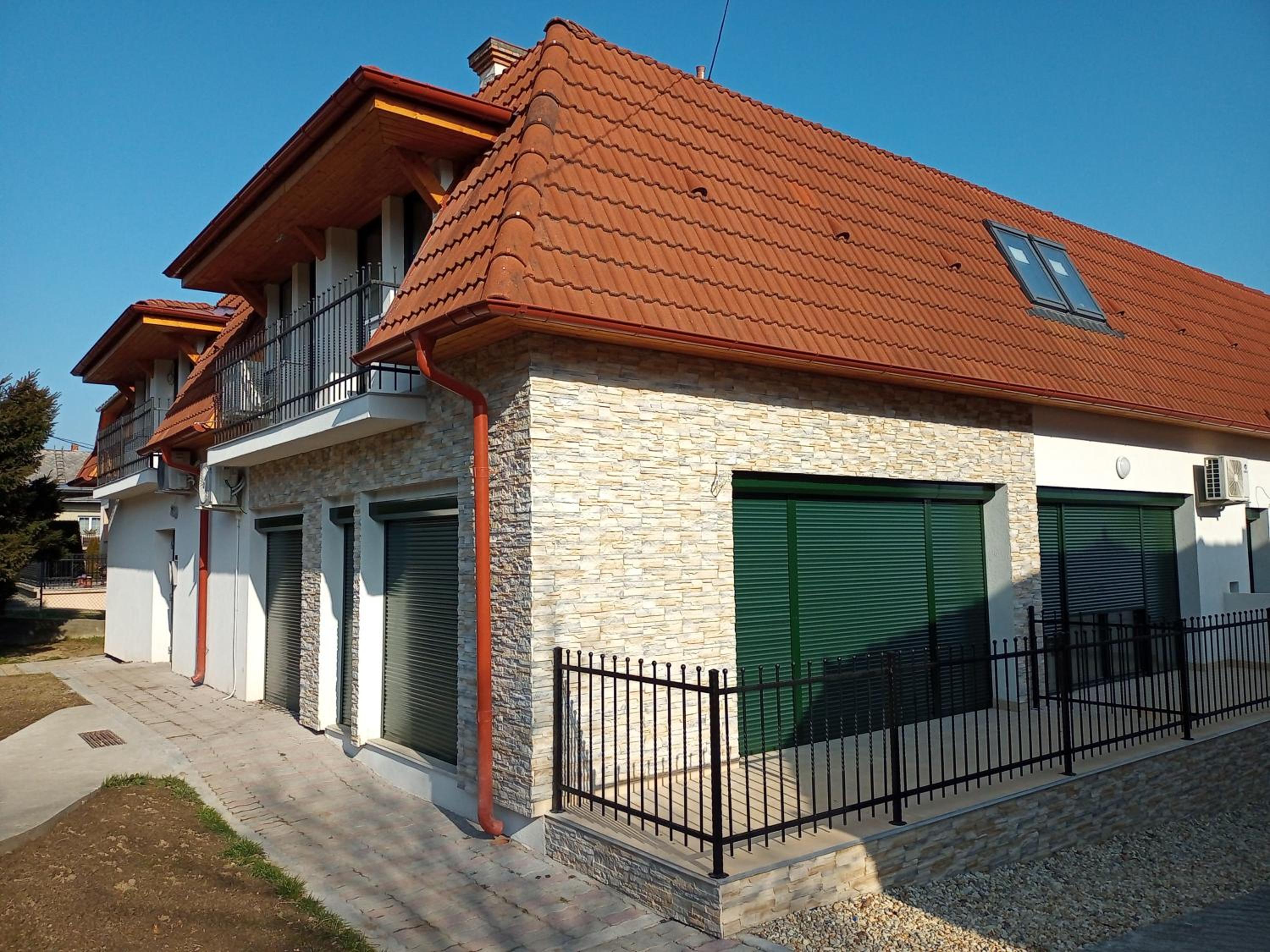 Szellőrózsa Apartman