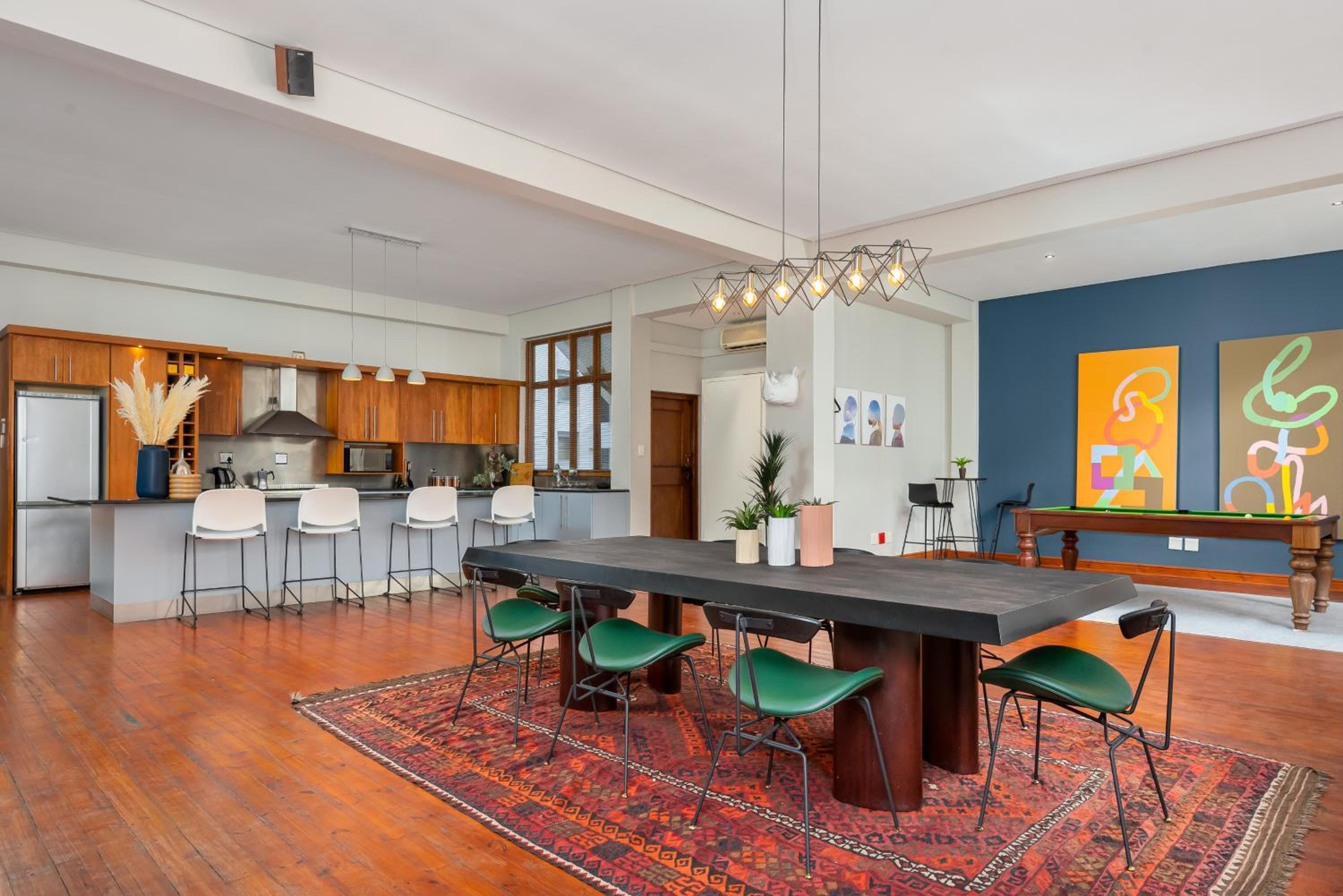 Inner City New York Style Loft, Pool Table