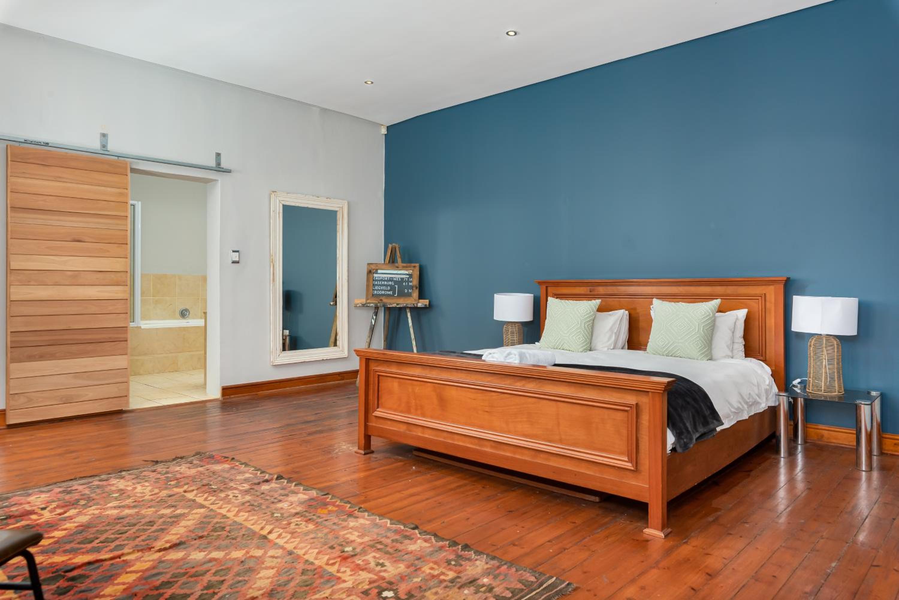 Inner City New York Style Loft, Pool Table