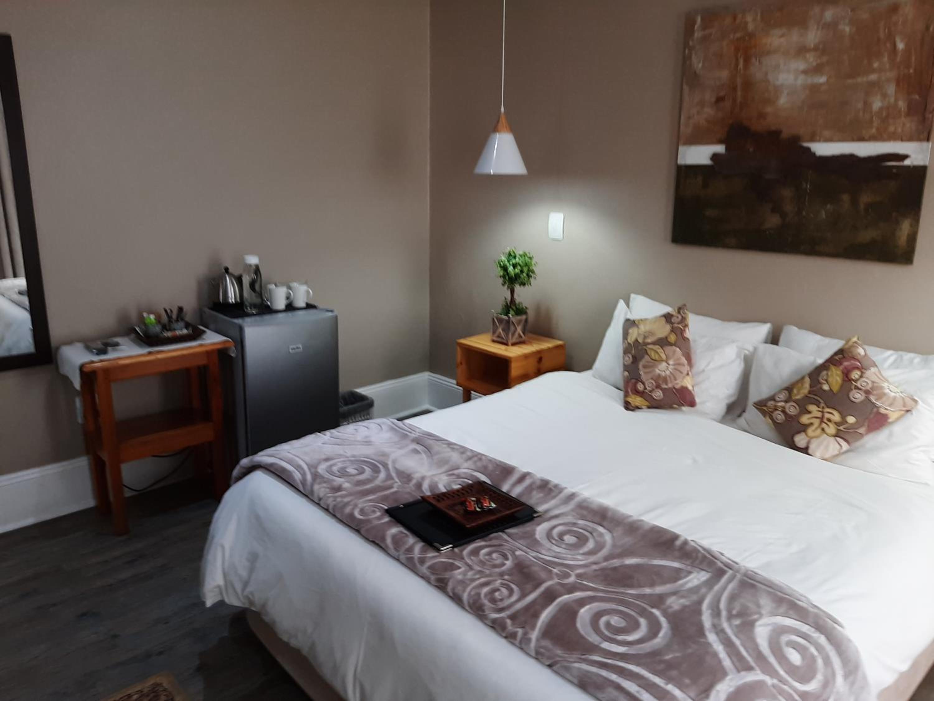 23 On Glen Guest House