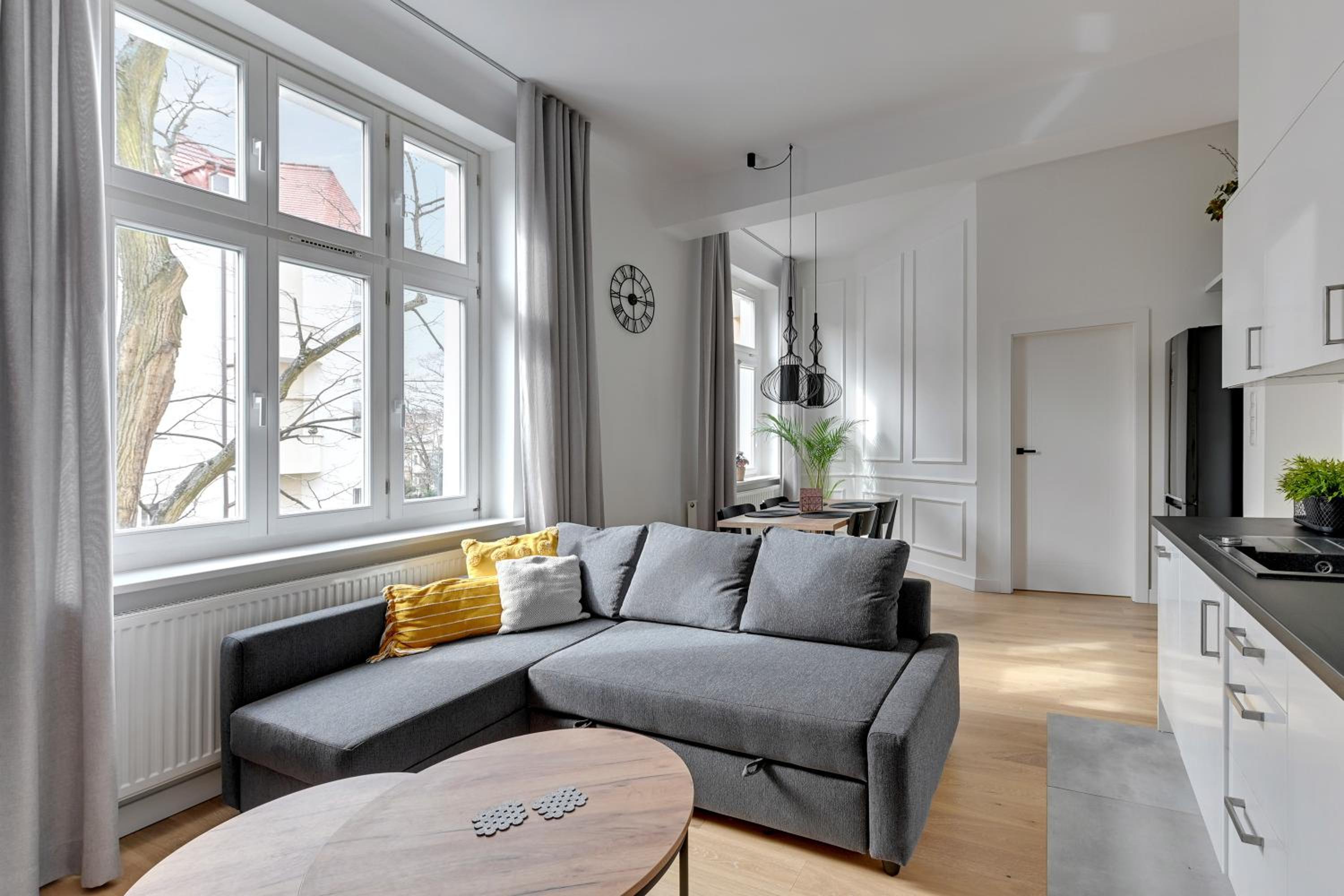 Grand Apartments - Two bedroom, 6 person city center apartment view 3
