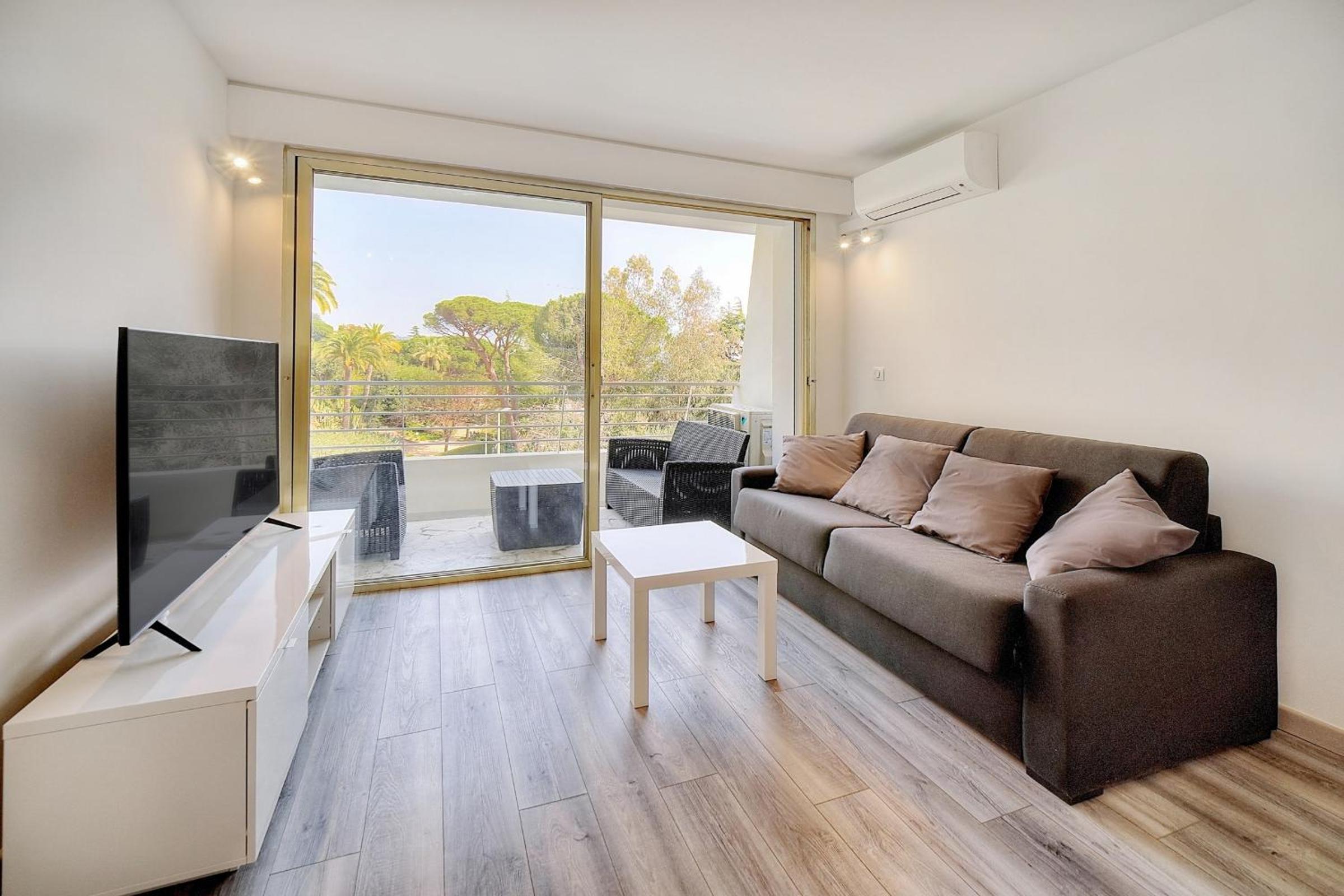IMMOGROOM - Pool - Terrace - Parking - Air conditioning - NO WIFI photo 1
