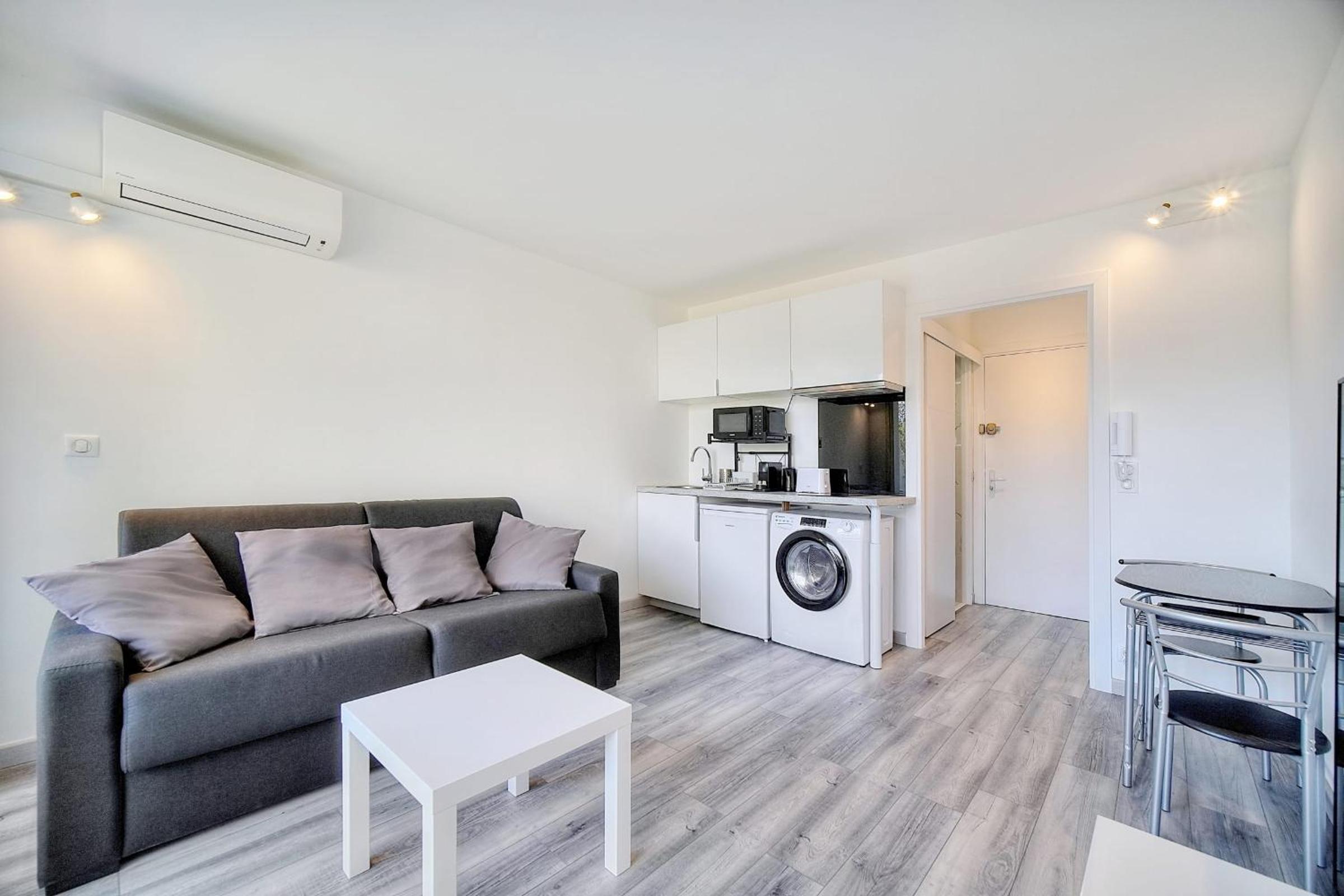 IMMOGROOM - Pool - Terrace - Parking - Air conditioning - NO WIFI photo 4