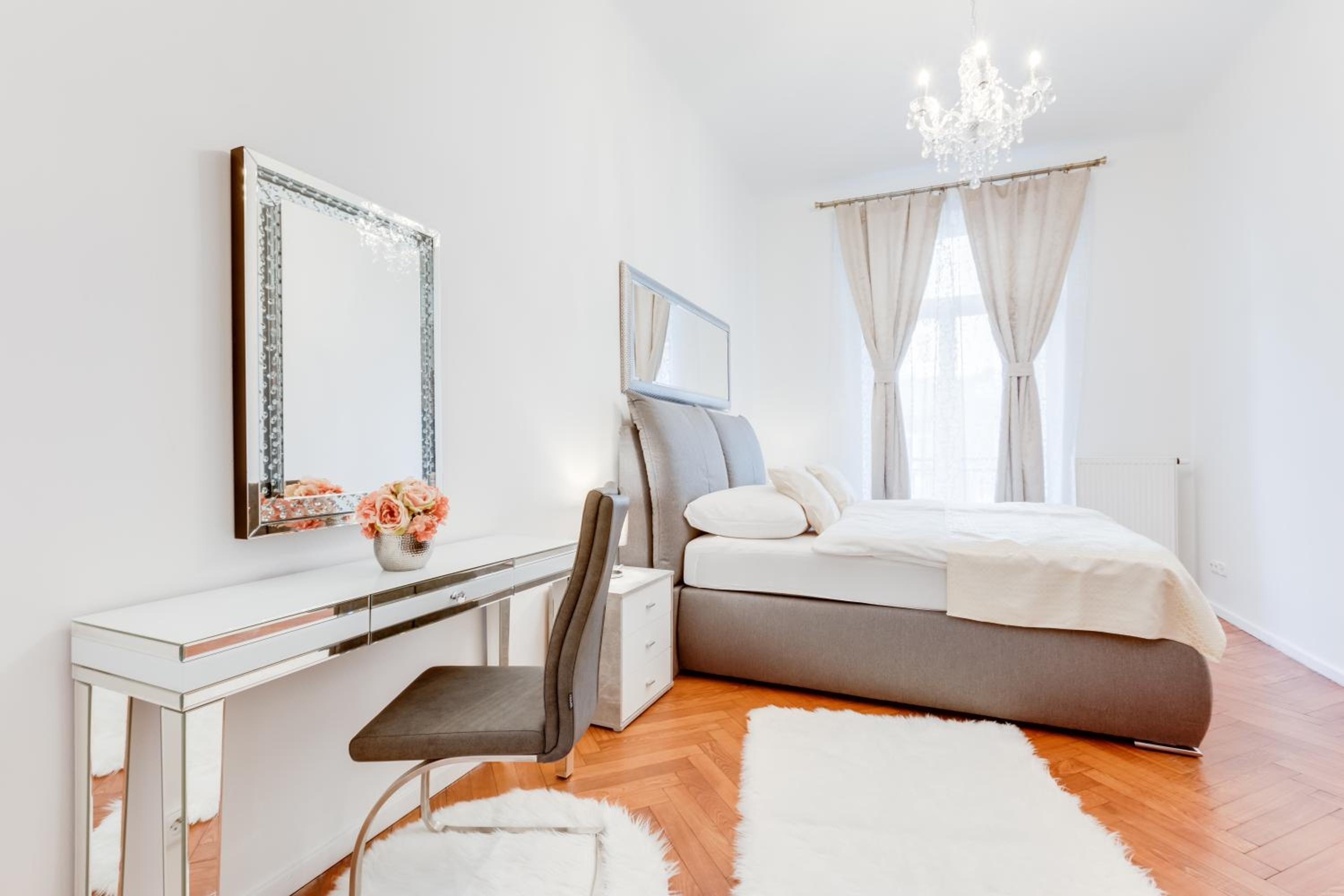 Luxury Riverside Apartments In The Center Of Prague