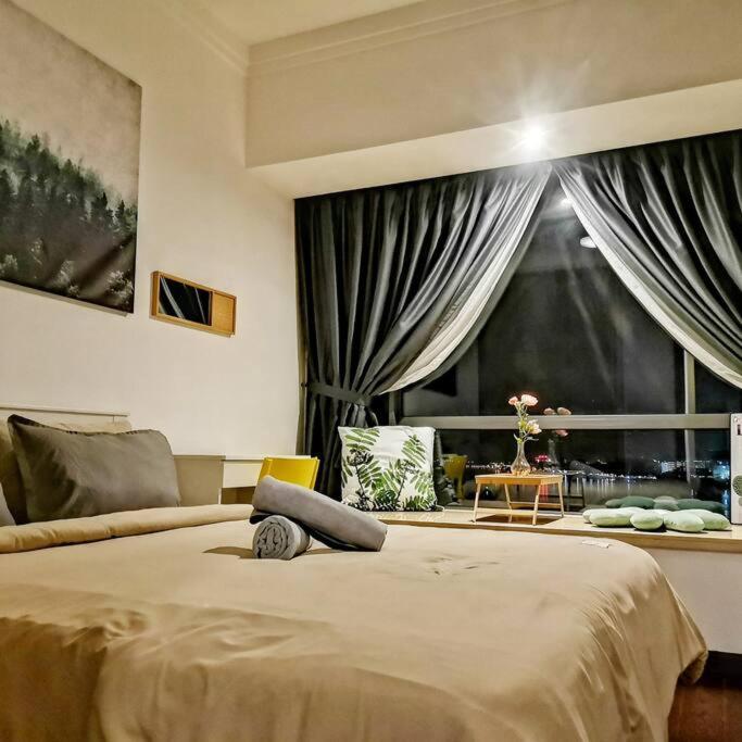 R&F Mall,Country Style Seaview 2 bedrooms