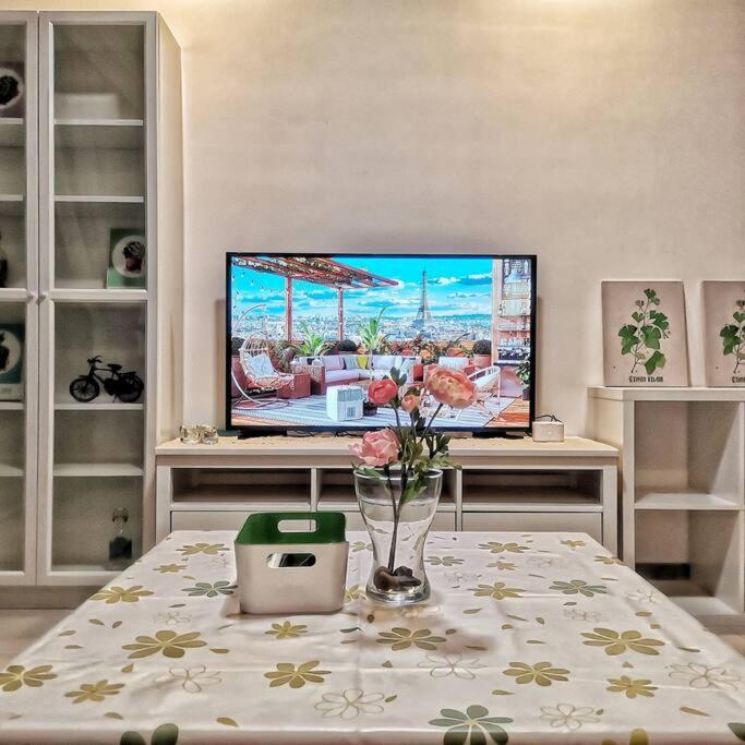 R&F Mall,Country Style Seaview 2 bedrooms