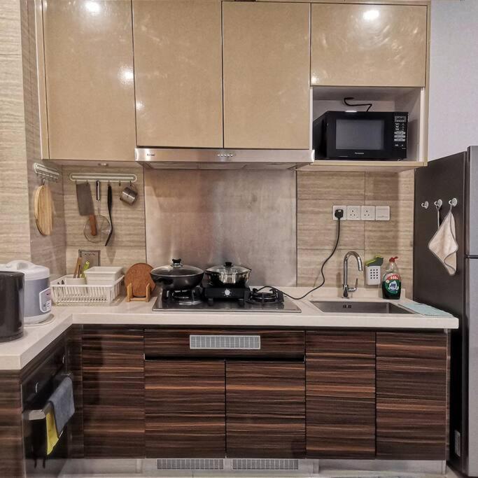 R&F Mall,Country Style Seaview 2 bedrooms