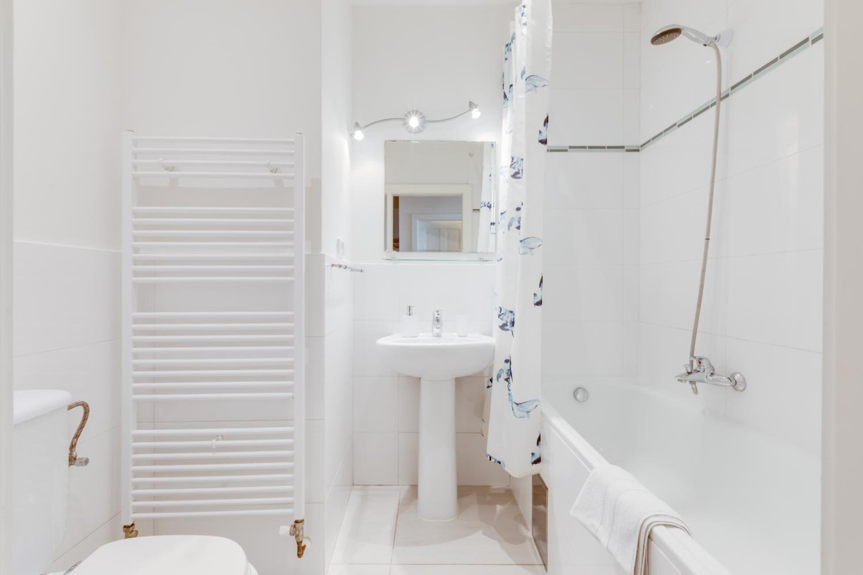 Luxury Riverside Apartments In The Center Of Prague