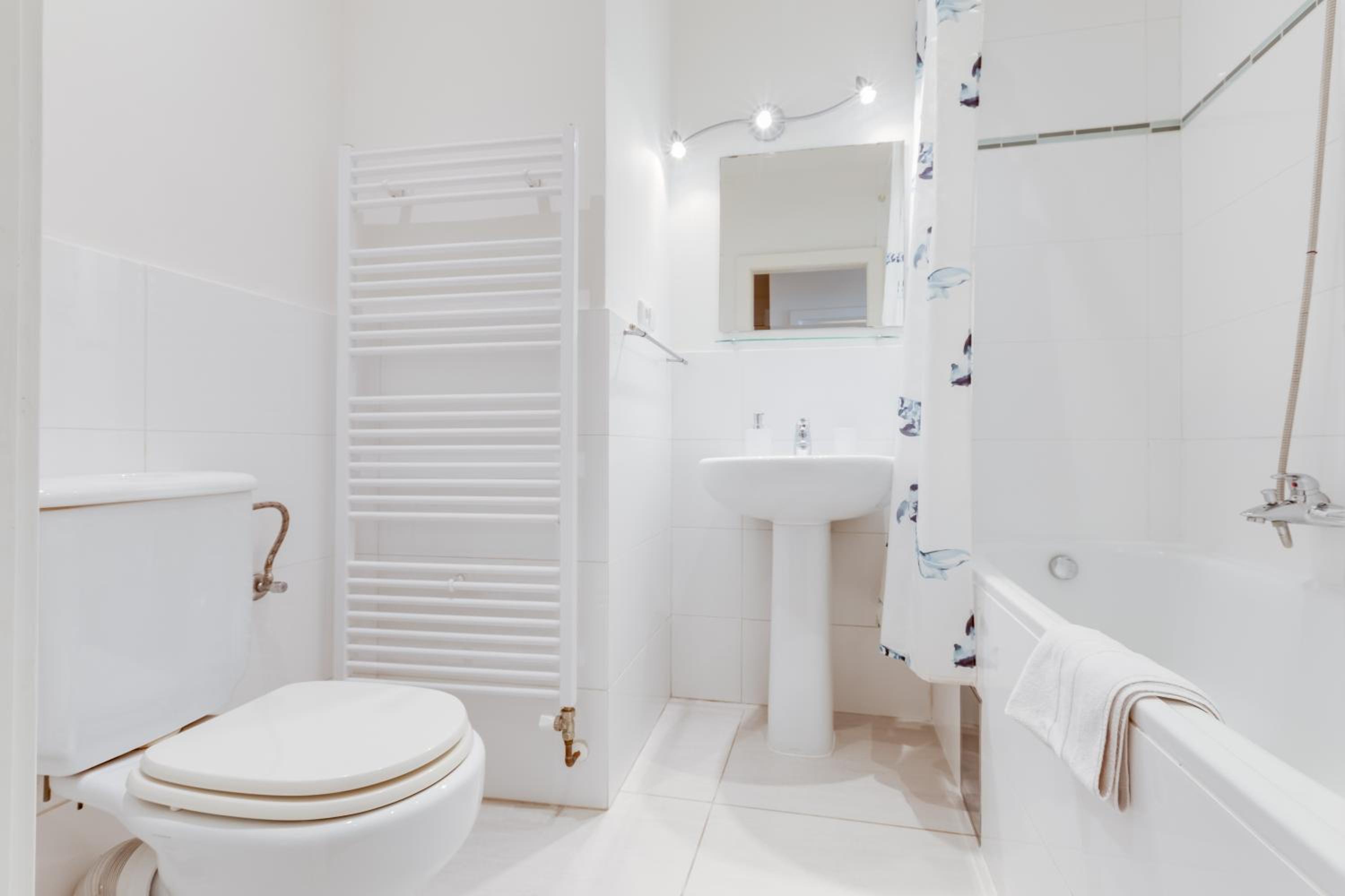Luxury Riverside Apartments In The Center Of Prague
