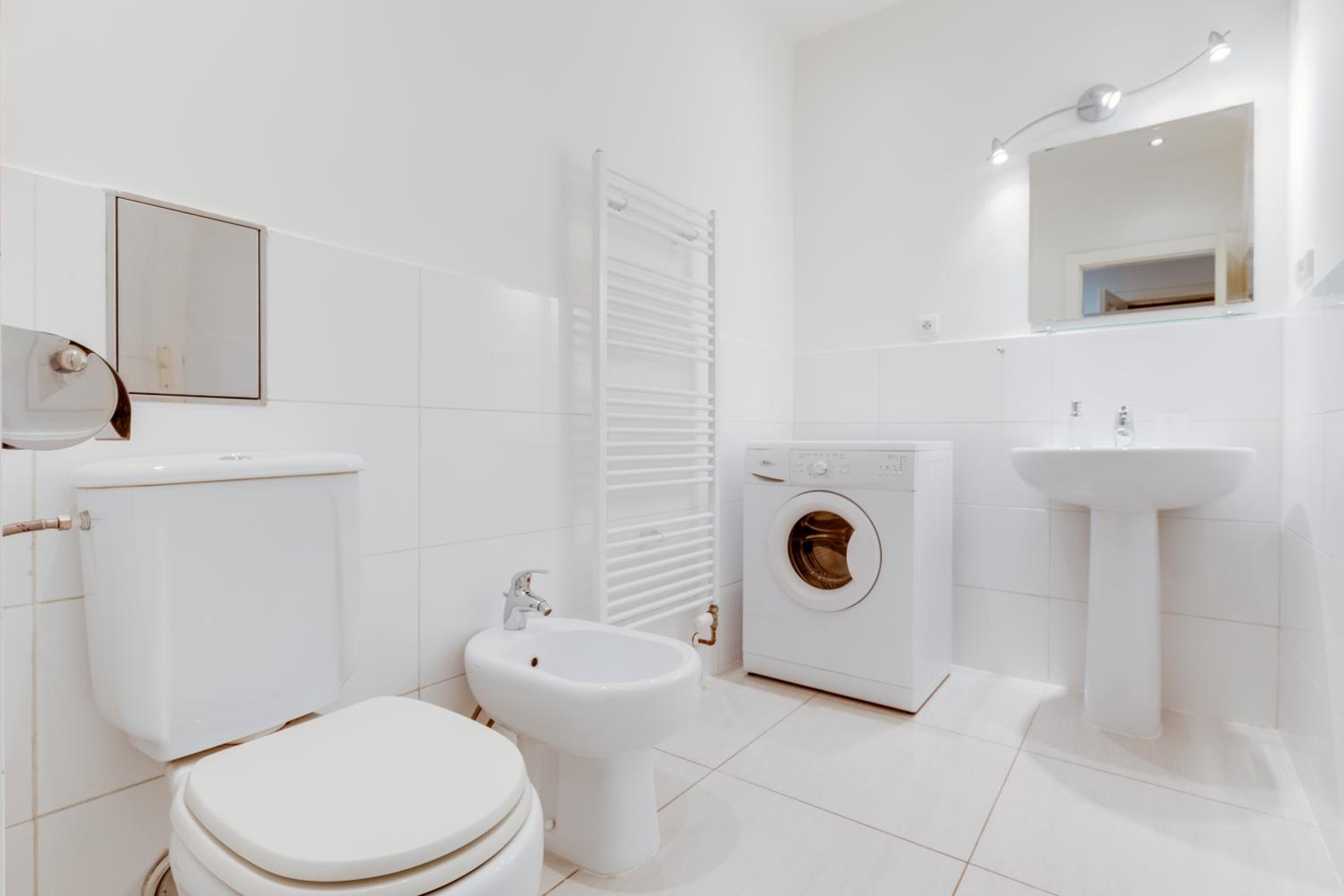 Luxury Riverside Apartments In The Center Of Prague