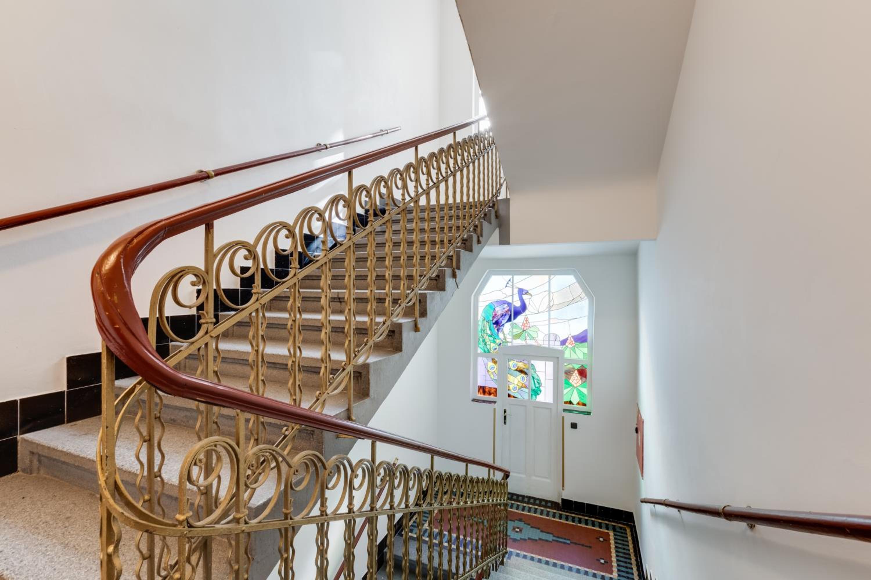 Luxury Riverside Apartments In The Center Of Prague