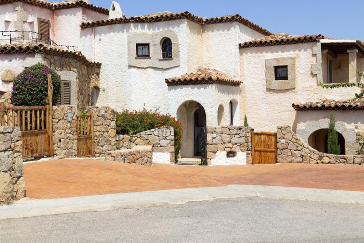 Villa Punta Saline view 3