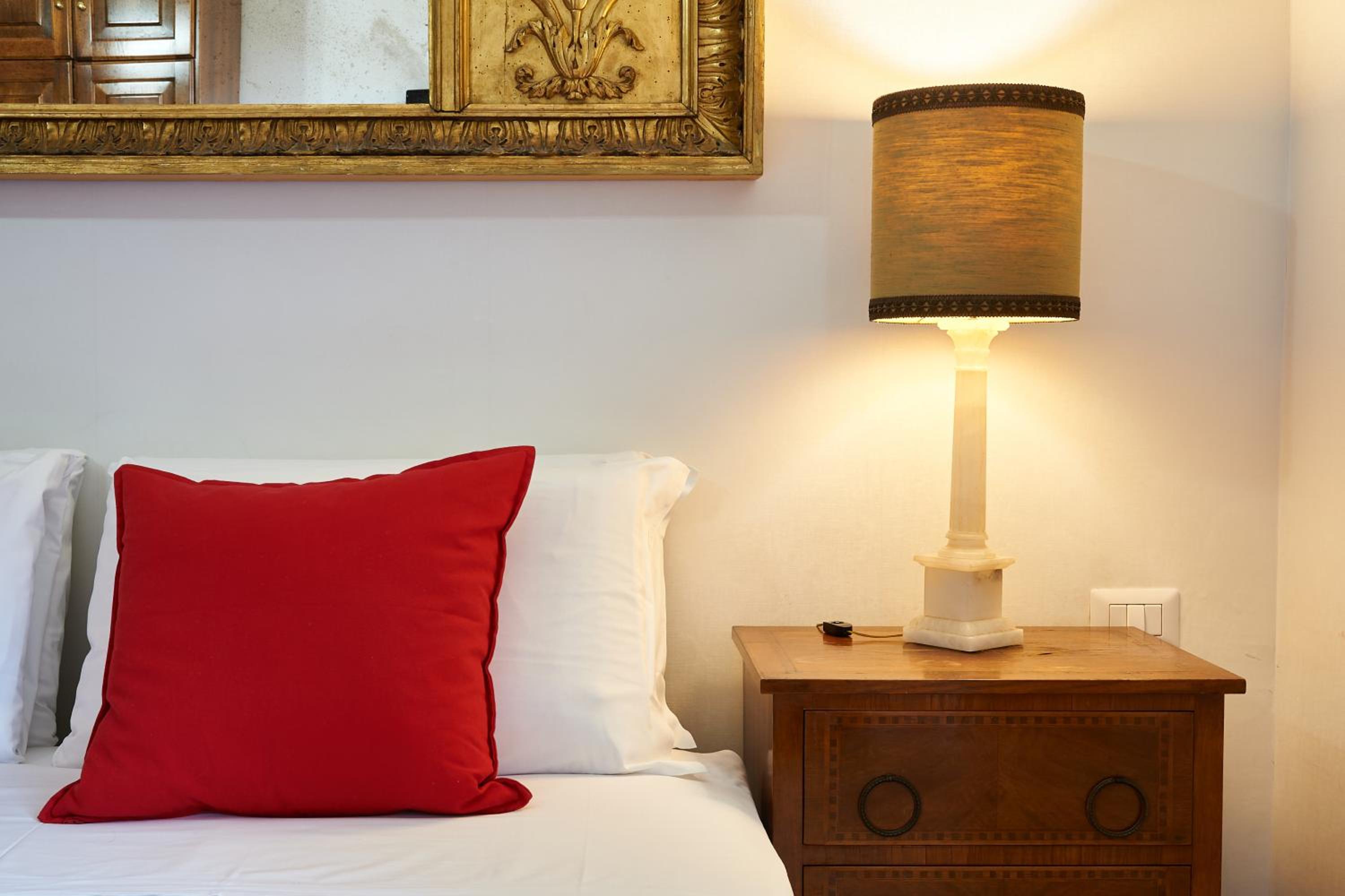 Fabrizio's Rooms