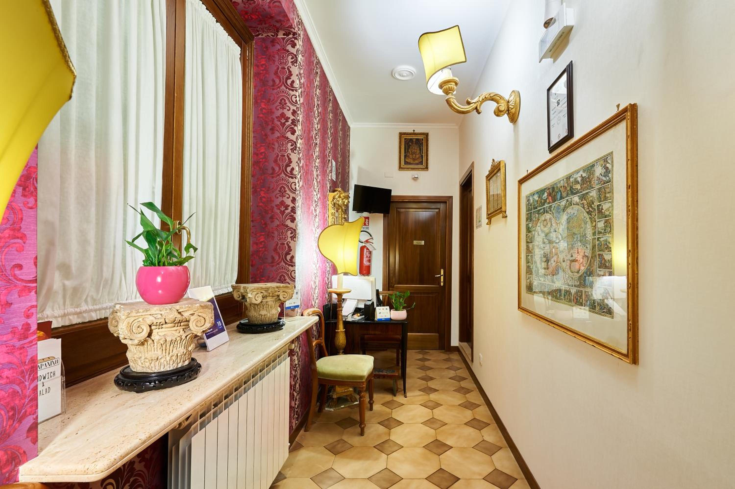 Fabrizio's Rooms