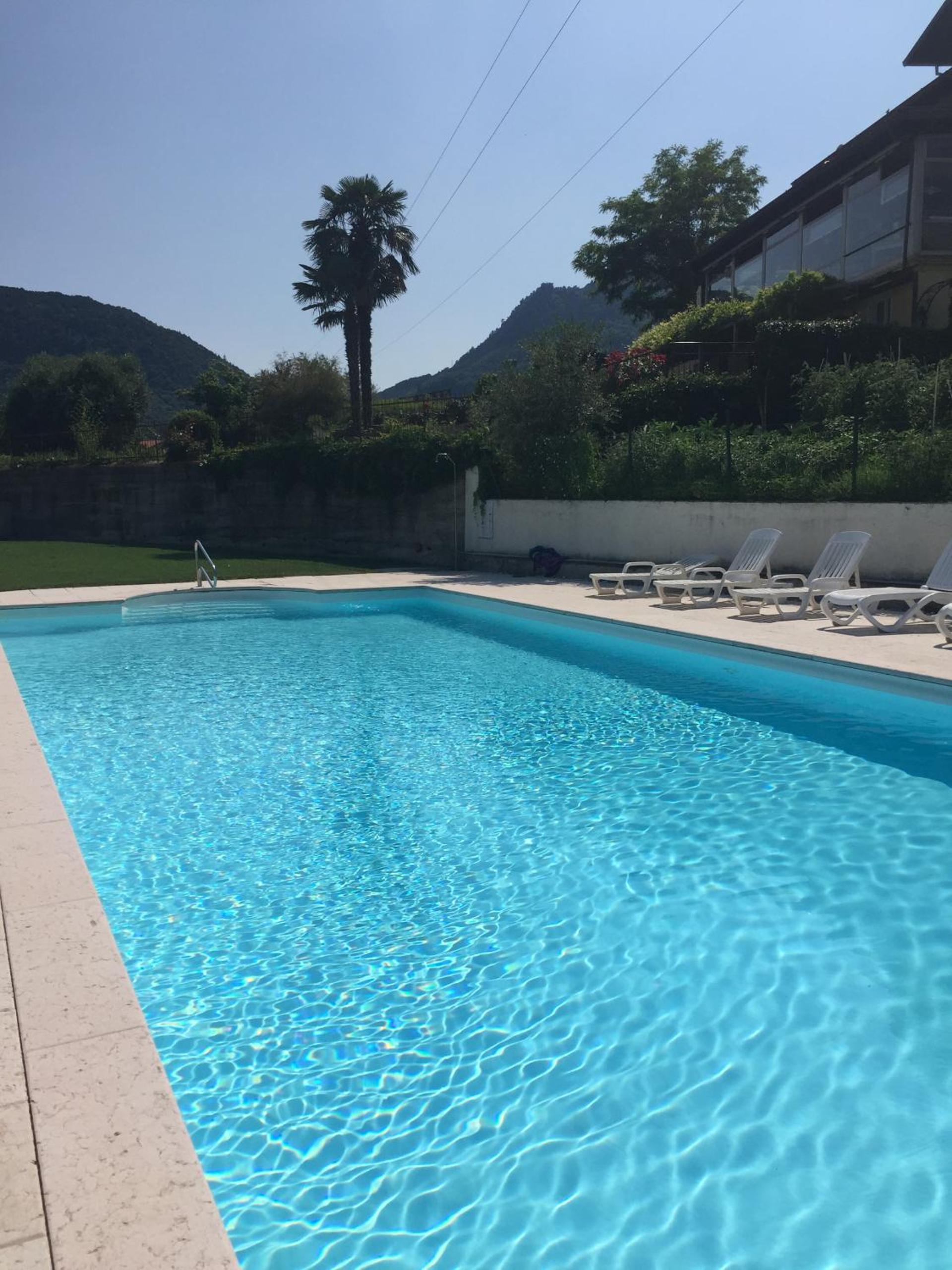 Carlino Appartamento giardino e piscina by Garda Domus Mea view 4