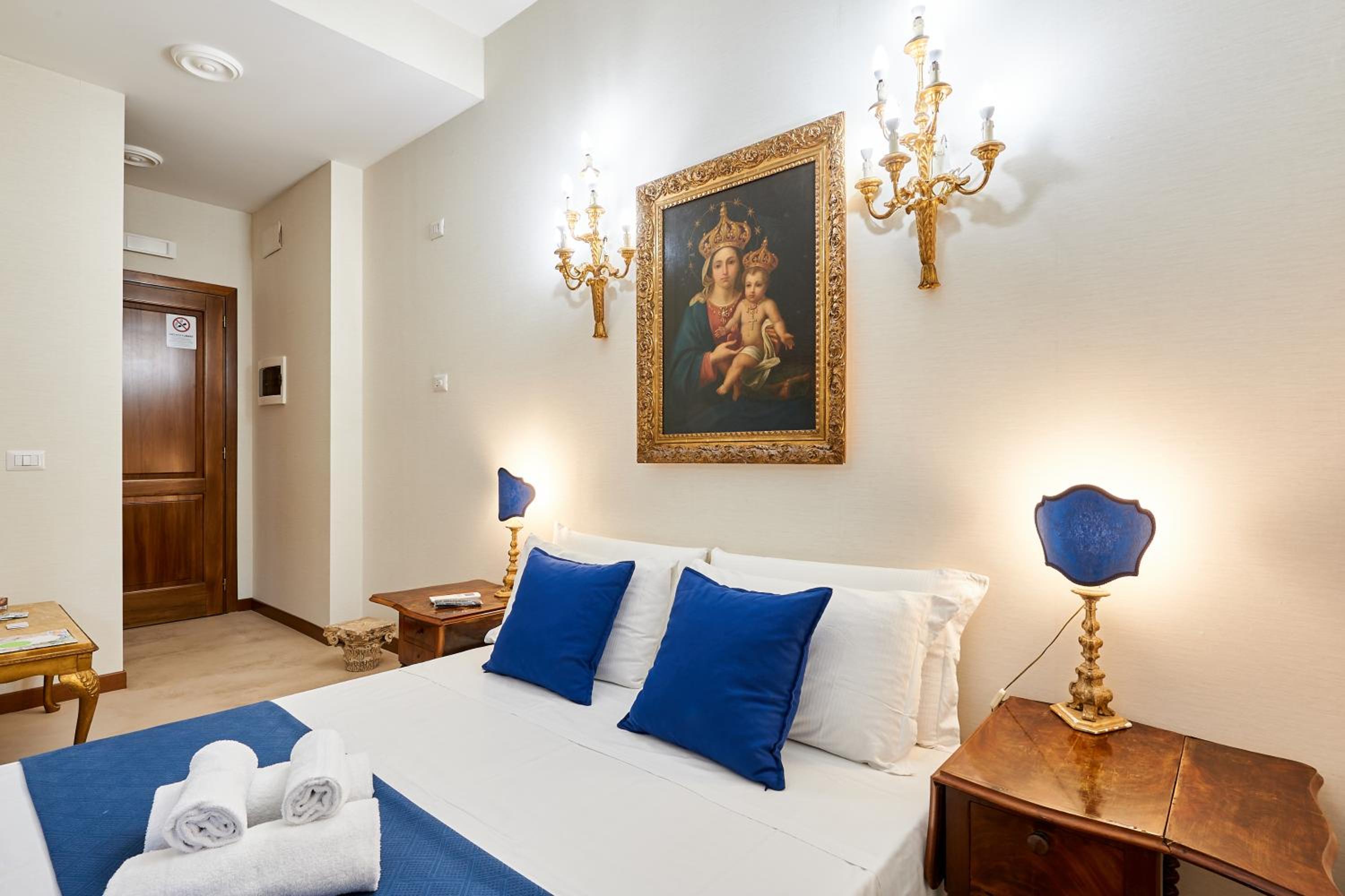 Fabrizio's Rooms