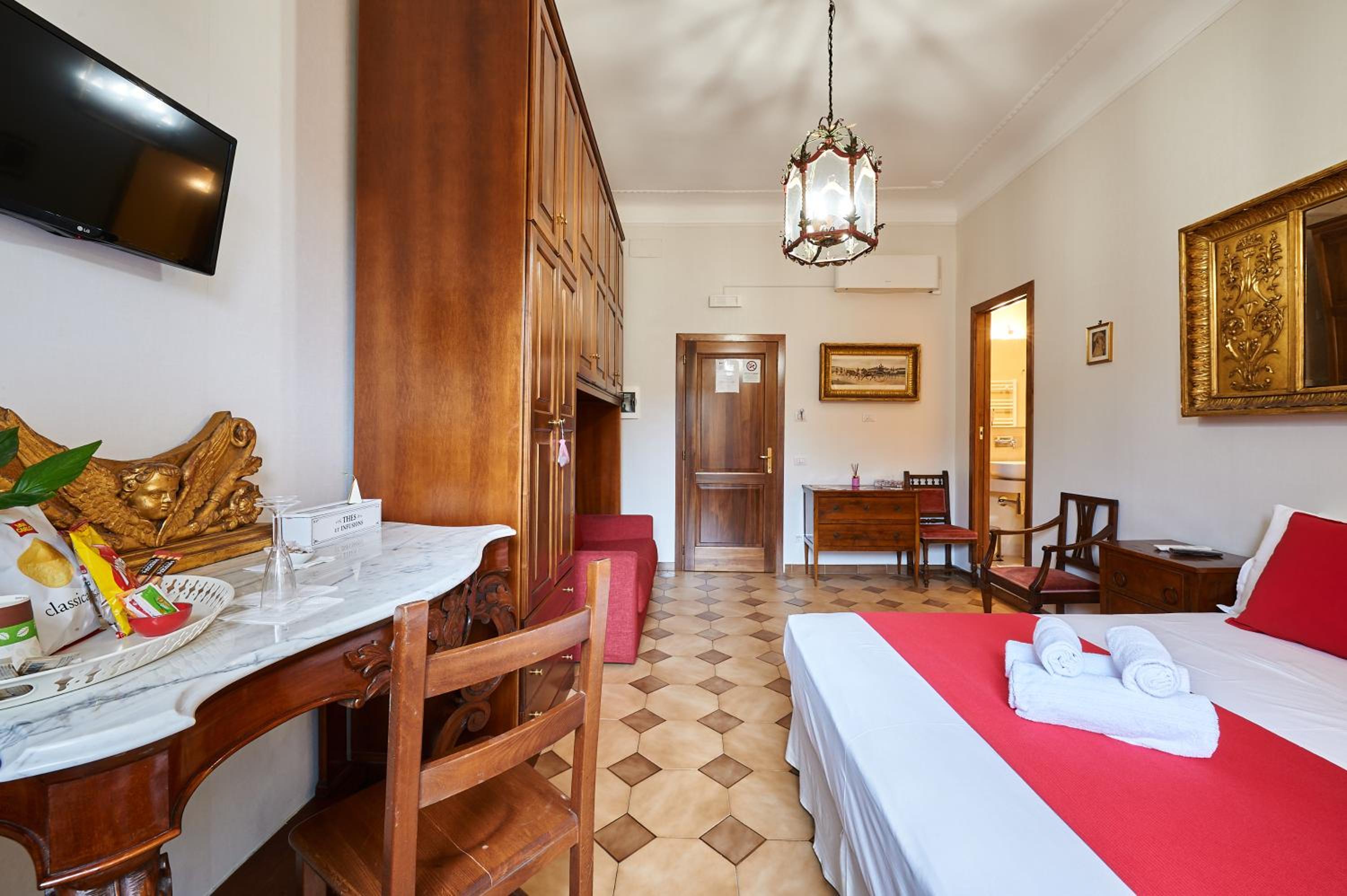 Fabrizio's Rooms