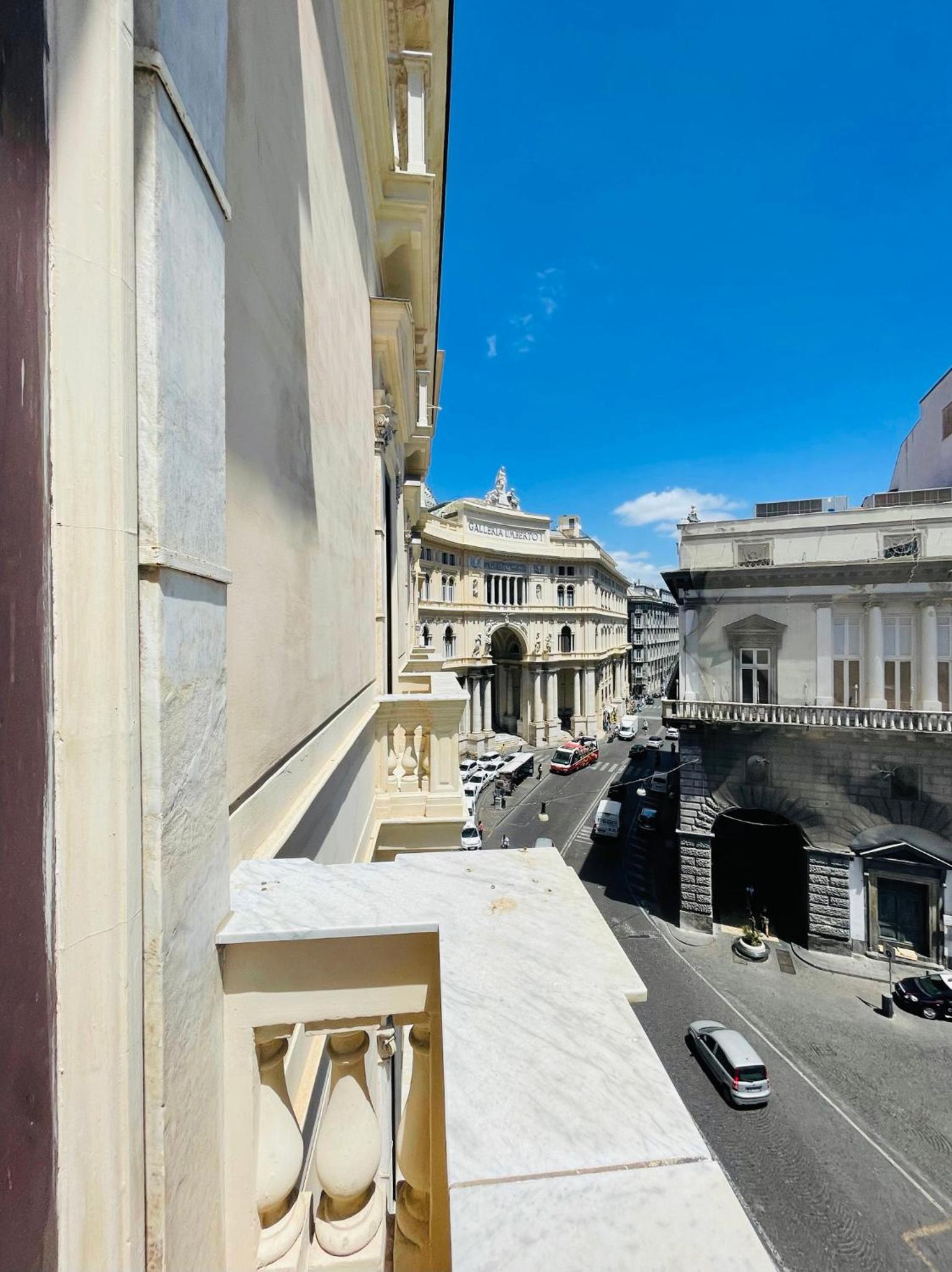 Appartamento sul Teatro San Carlo