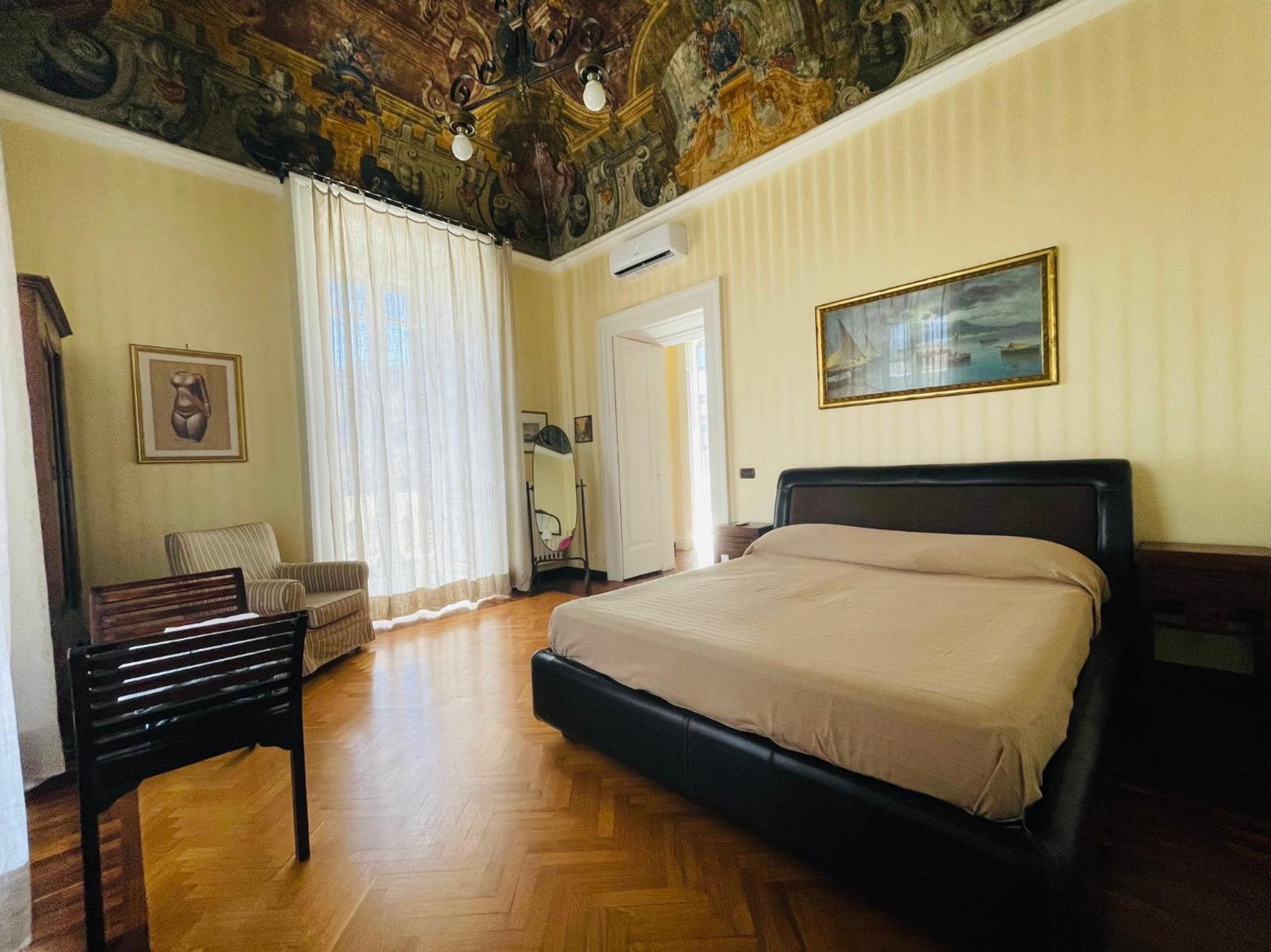 Appartamento sul Teatro San Carlo