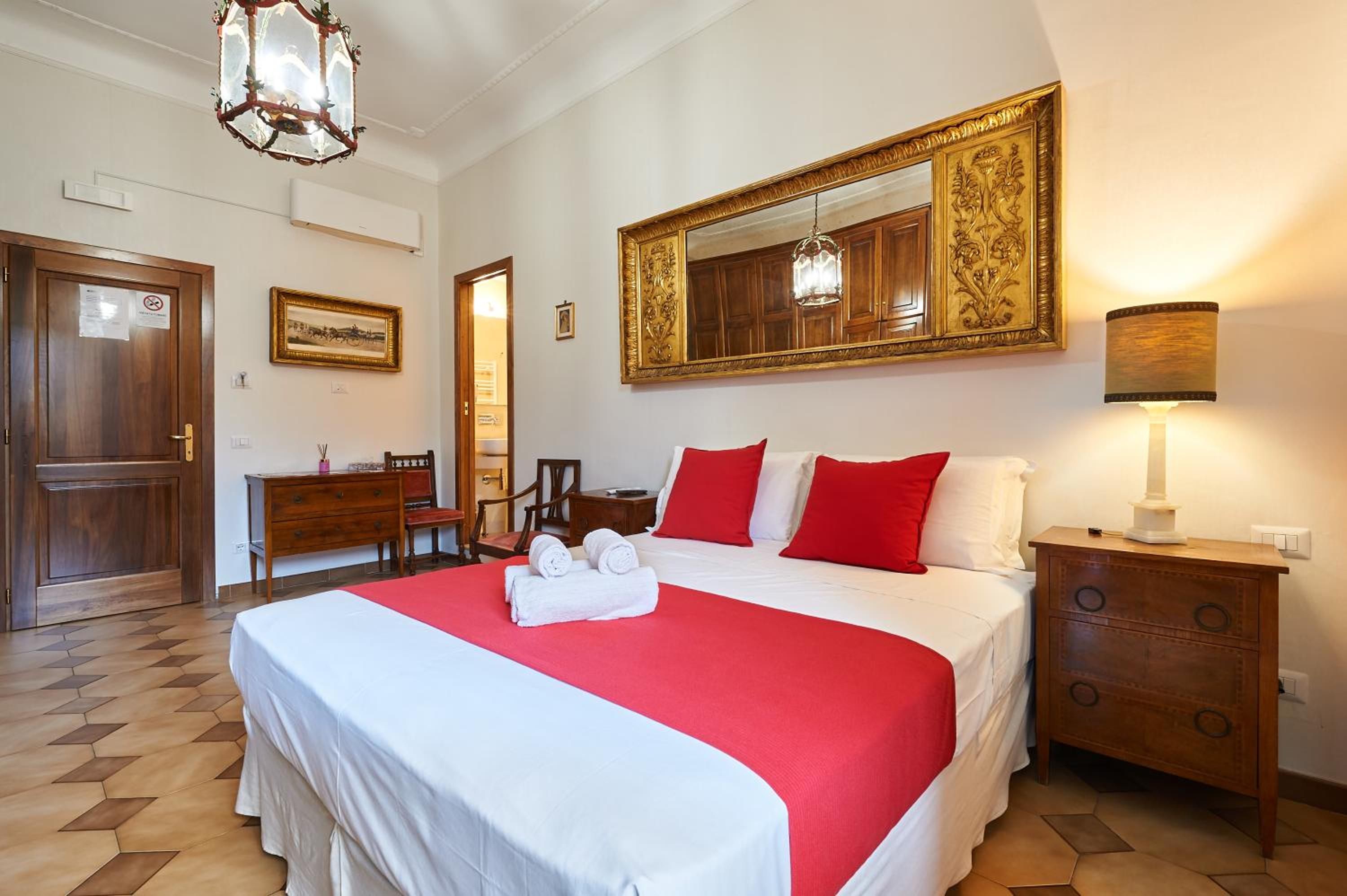 Fabrizio's Rooms