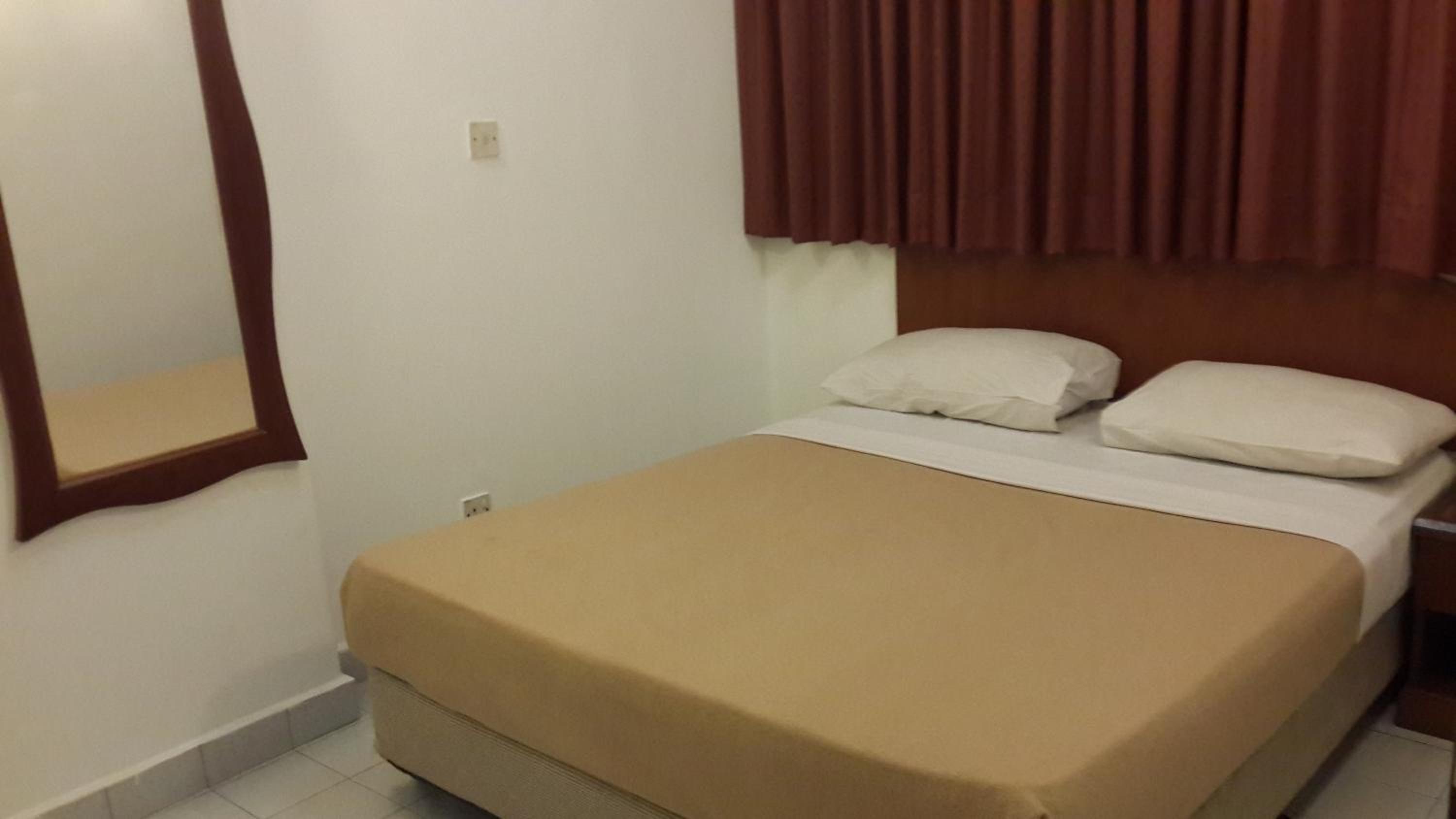 Golden City Apartment - Leisure Holiday Resorts