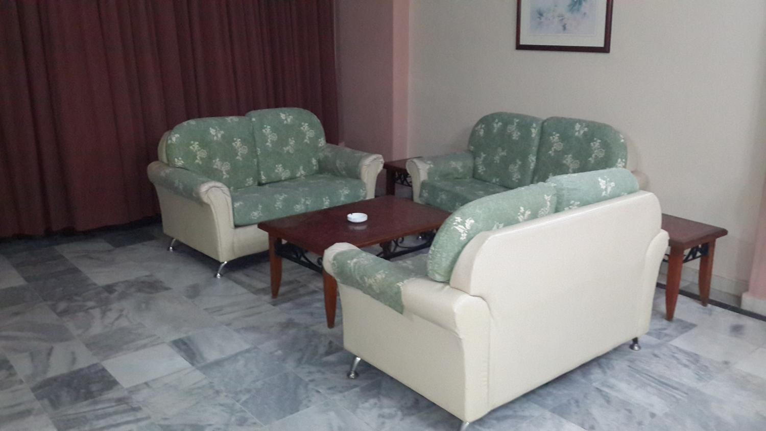 Golden City Apartment - Leisure Holiday Resorts