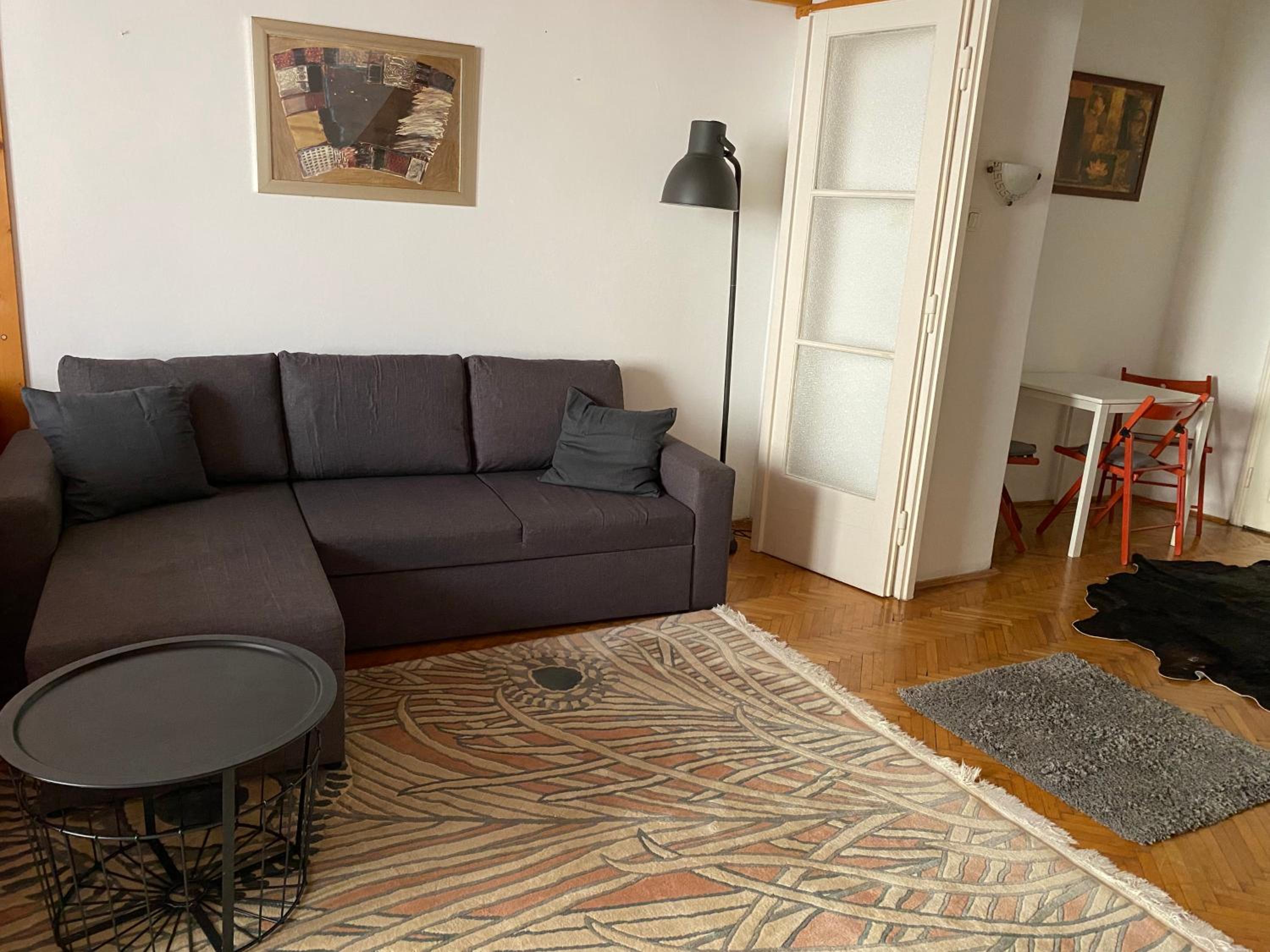 V. District Apartment view 4