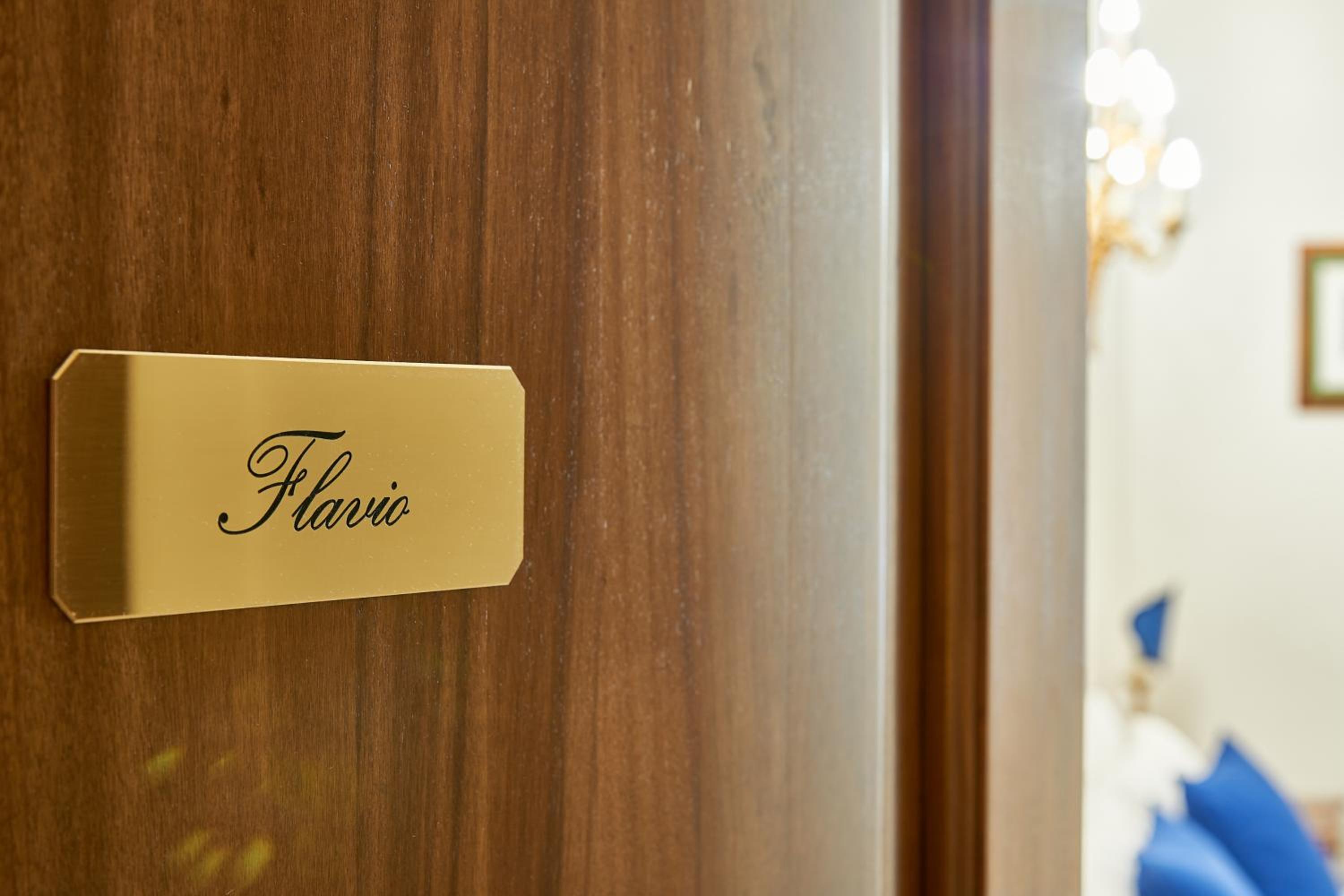 Fabrizio's Rooms