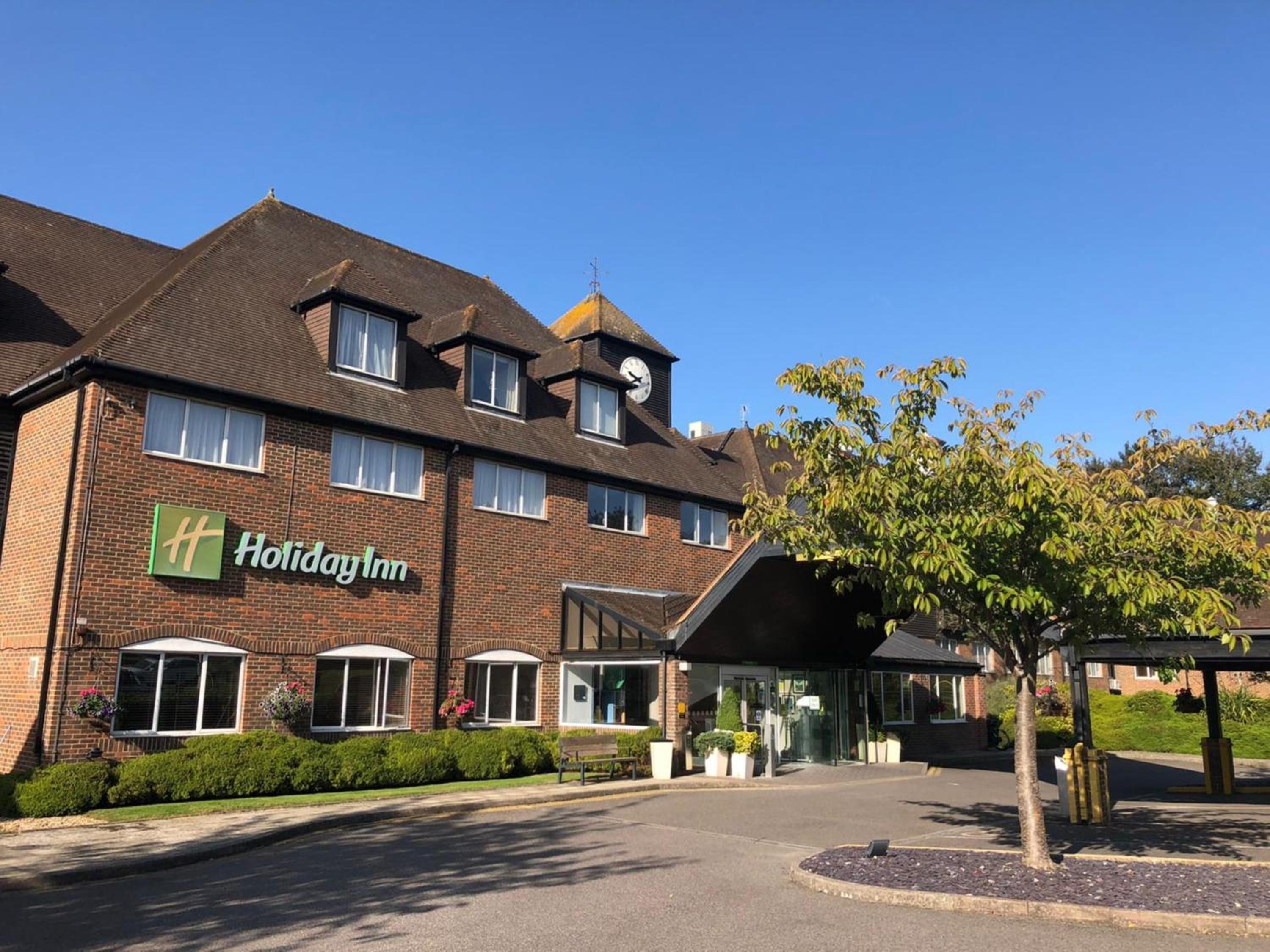 Ashford Vacations - Holiday Inn Ashford - North A20, an IHG Hotel - Property Image 1