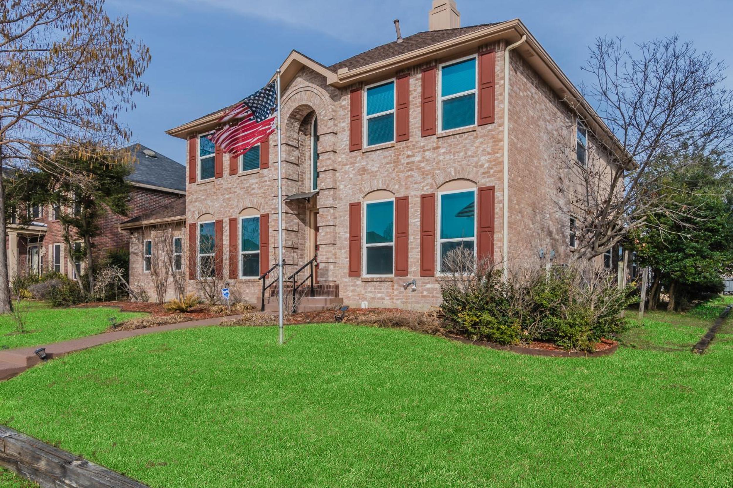 Hotel * *ASTOUNDING HOUSE **Perfect for Family and friends , Pool , Hot Tub, & GAME ROOM - Image 1